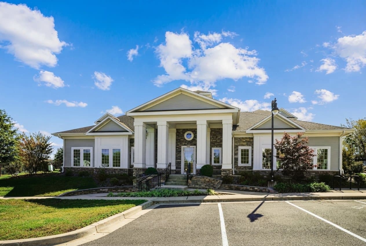 Capitol Heights Condo: 1321 Karen Blvd