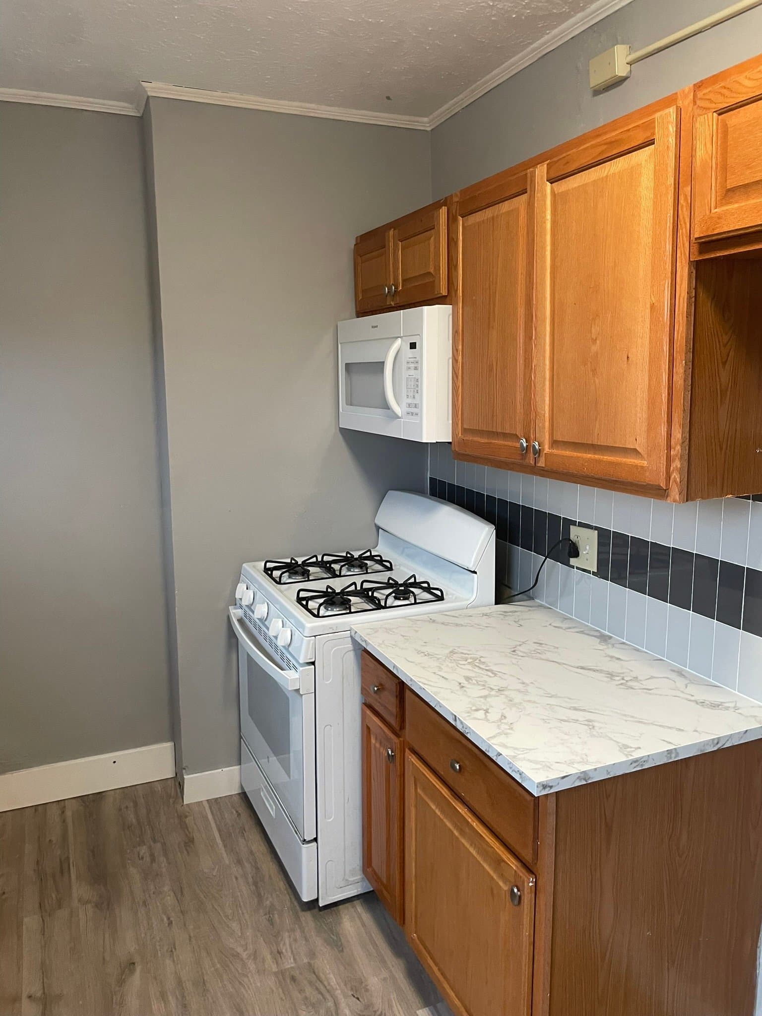 Pittsburgh Apartment: 3275-3281 W Liberty