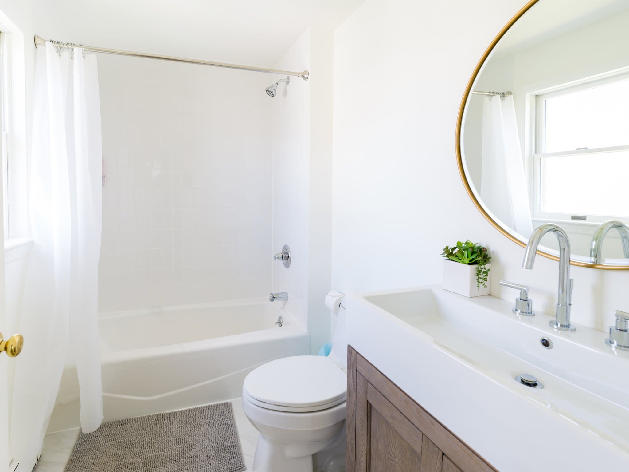 Greenport Townhome: 618 Carpenter St.