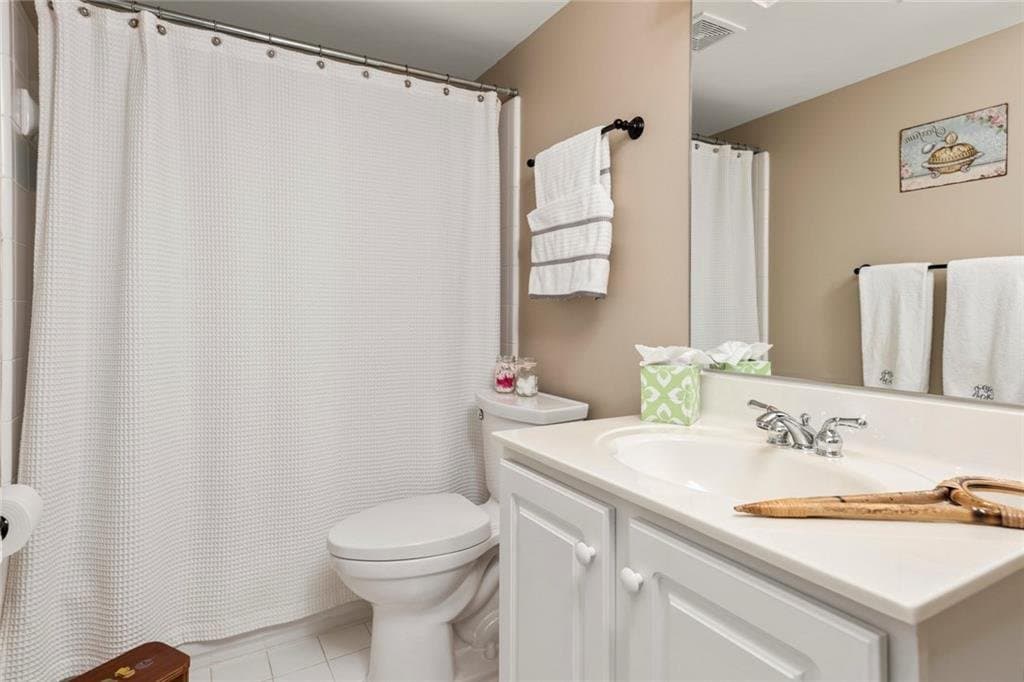 Atlanta House: 2745 Vinings Oak Dr SE,