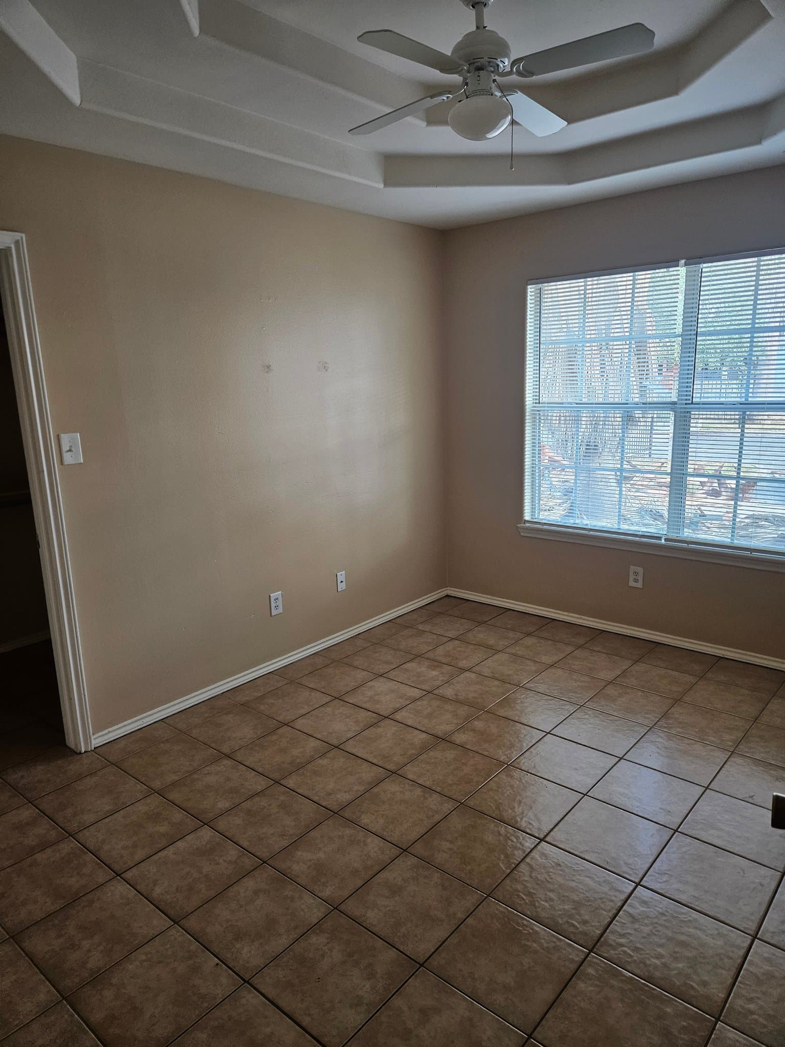 Weslaco Apartment: 1006 Lilia Dr