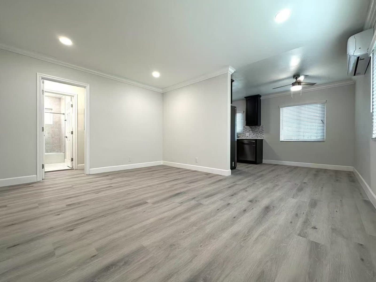Pasadena Apartment: 41 N Sierra Bonita Ave