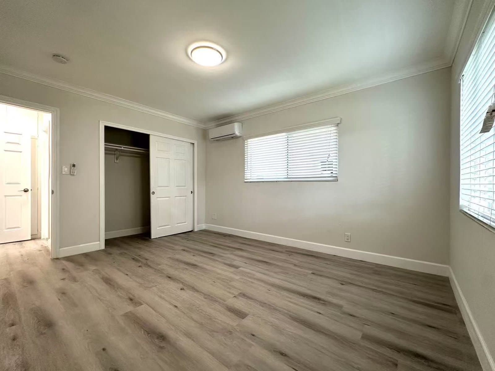 Pasadena Apartment: 41 N Sierra Bonita Ave