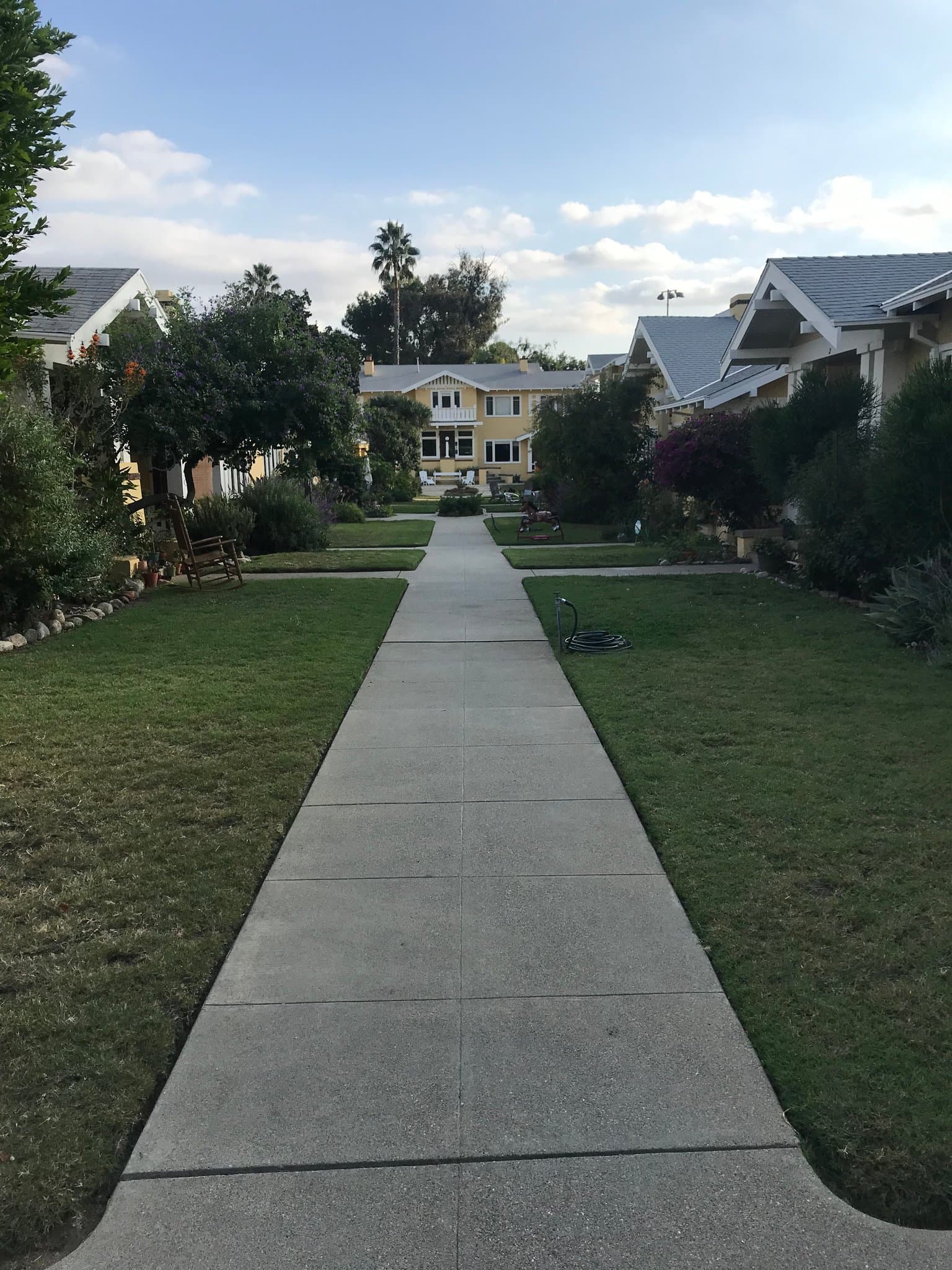 Pasadena Apartment: 380 Parke Street