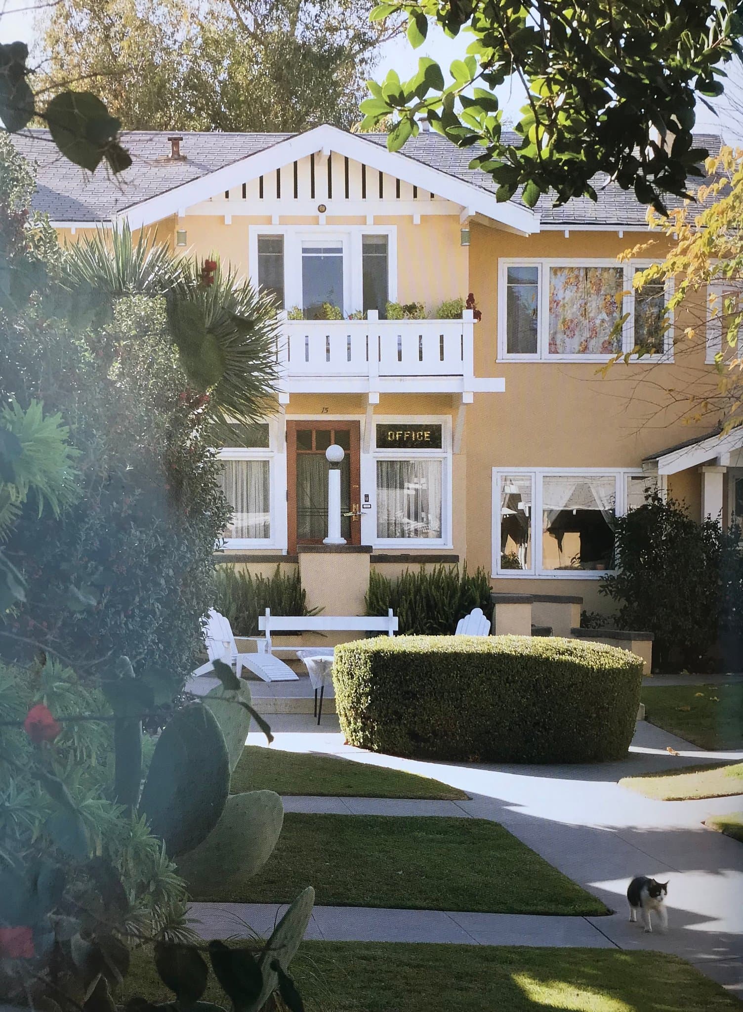 Pasadena Apartment: 380 Parke Street