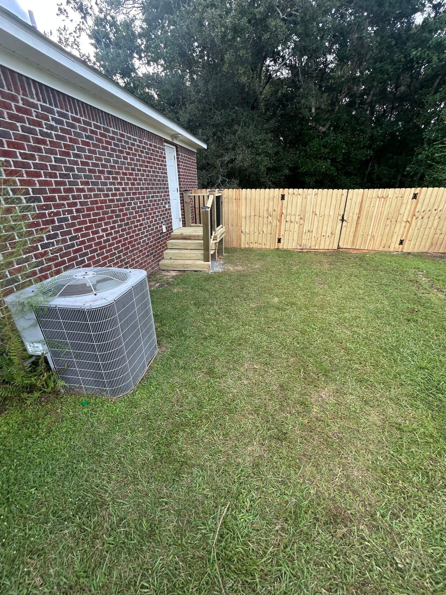 Loxley House: 15950 Pecan View Drive