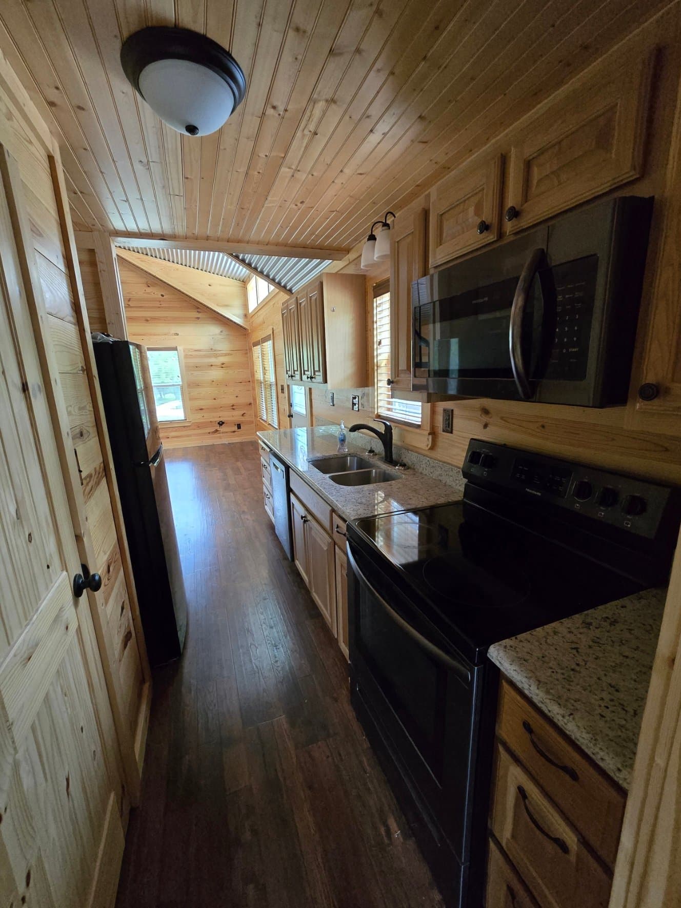 Celeste House: 3826 County Road 1102