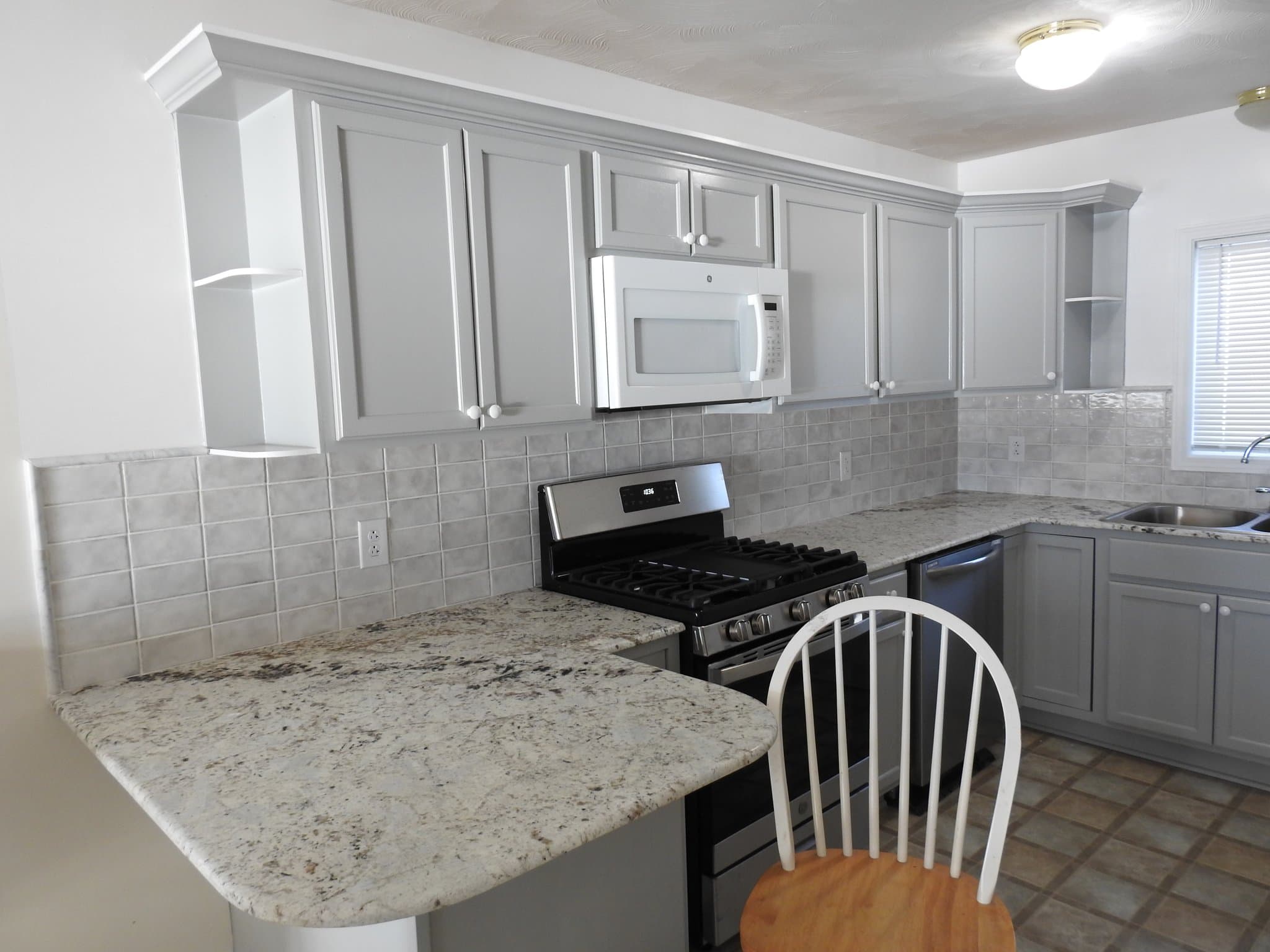 Sodus Point House: 8185 Wickham Blvd