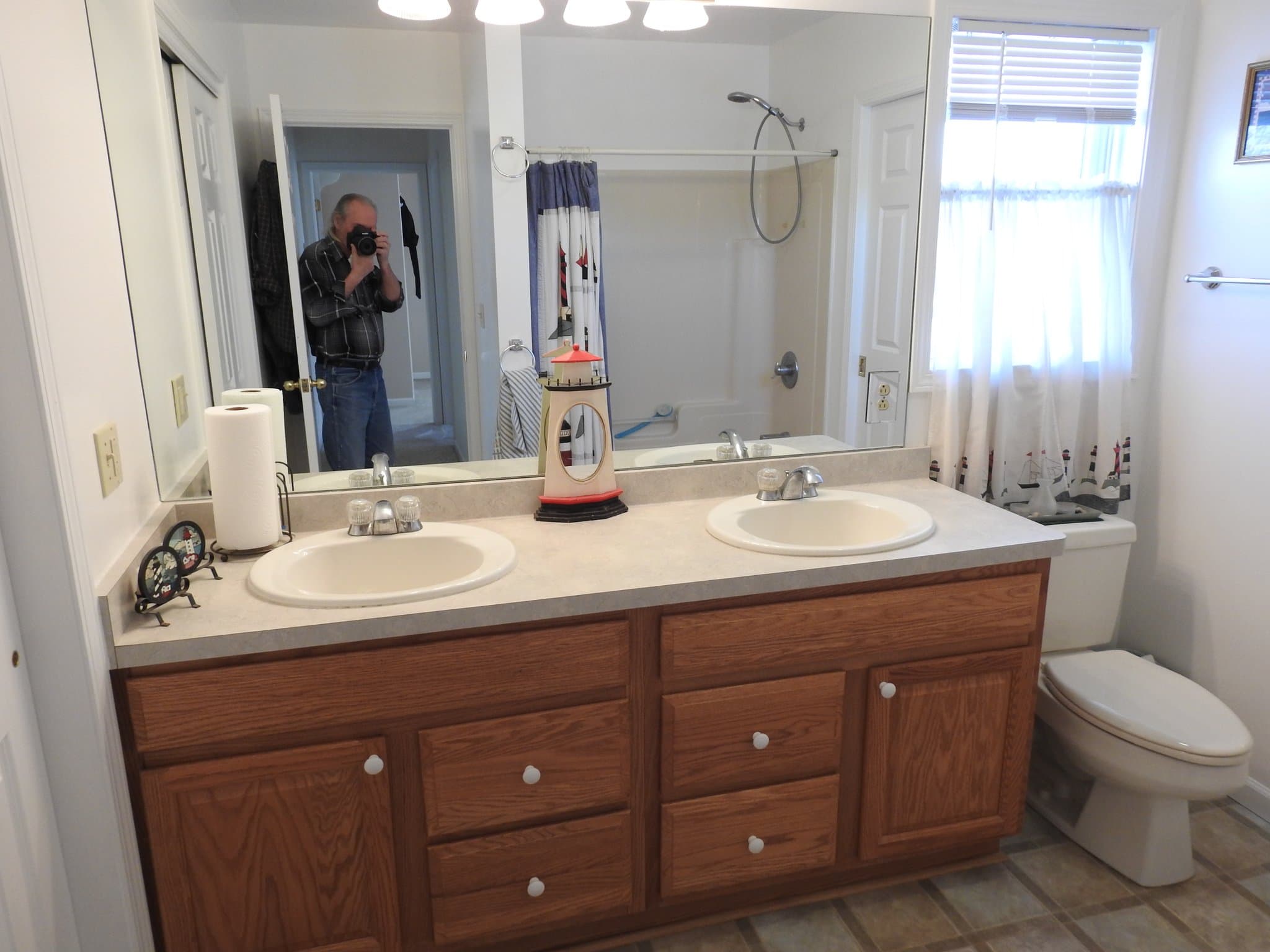 Sodus Point House: 8185 Wickham Blvd