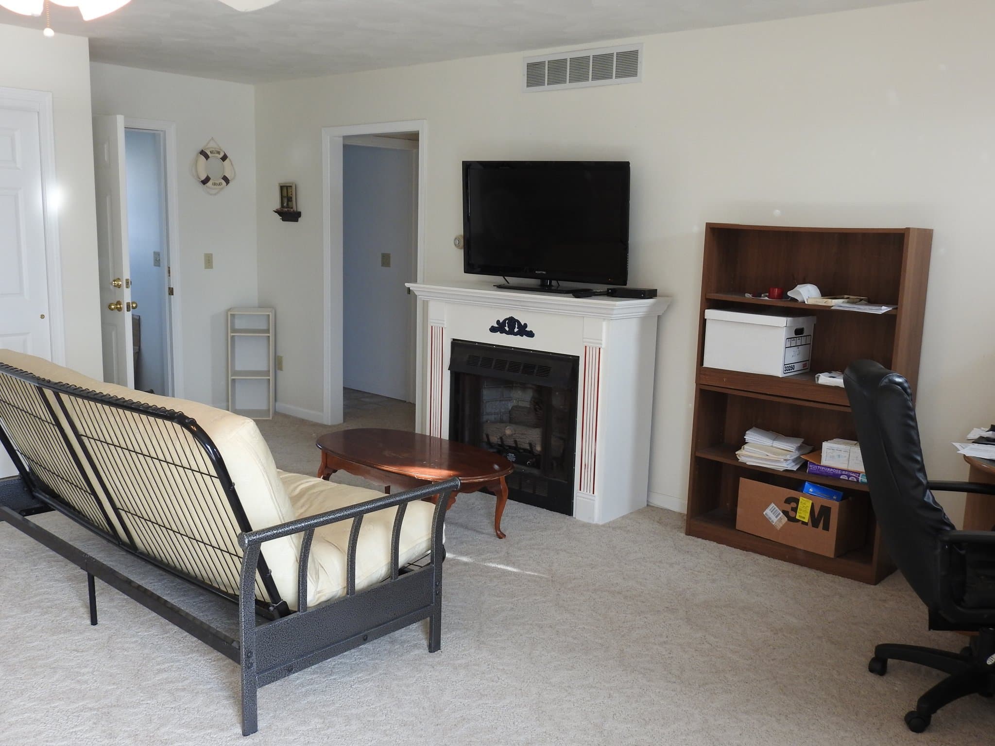 Sodus Point House: 8185 Wickham Blvd