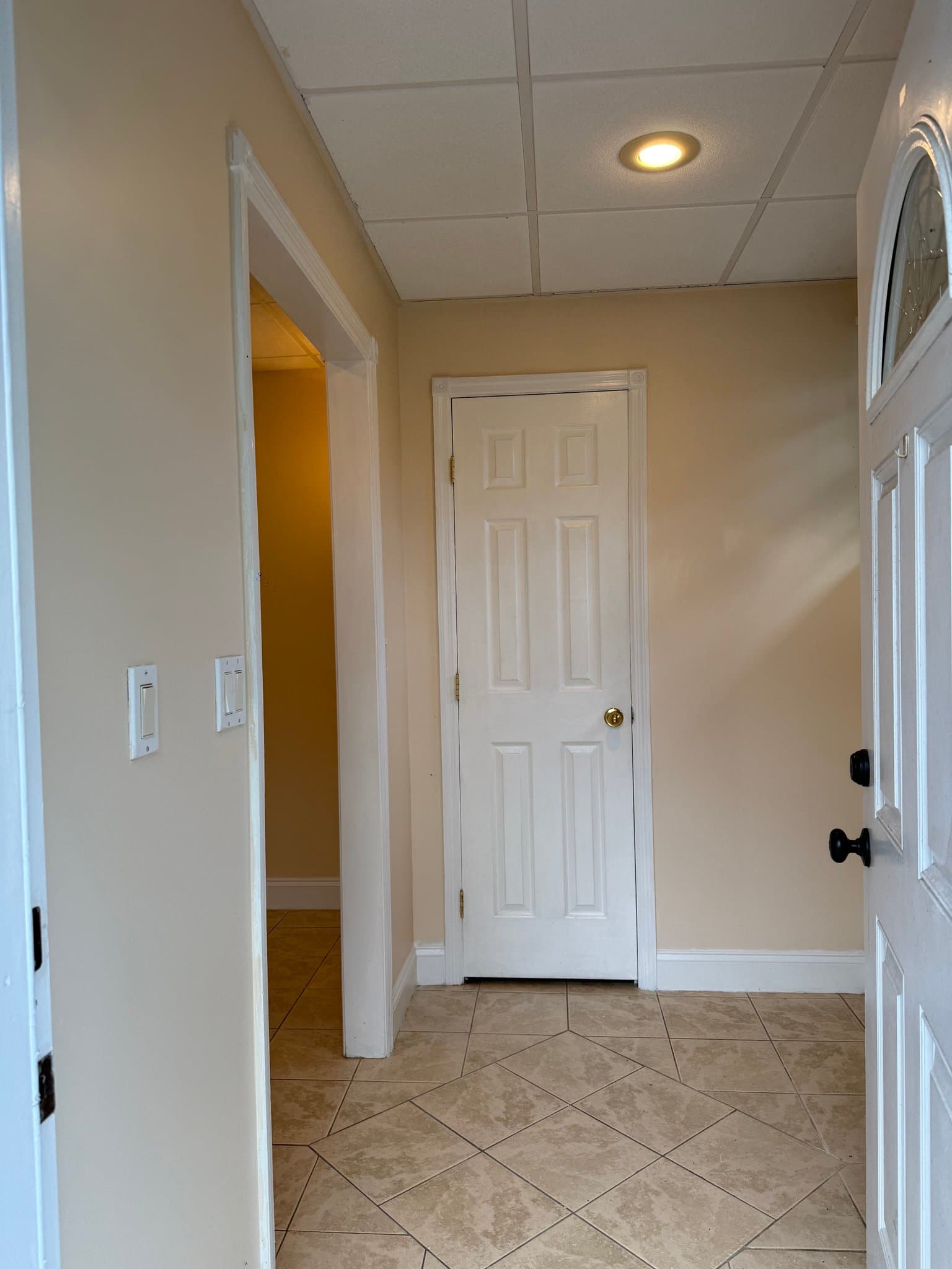 Fishkill Apartment: 17 Derick Dr