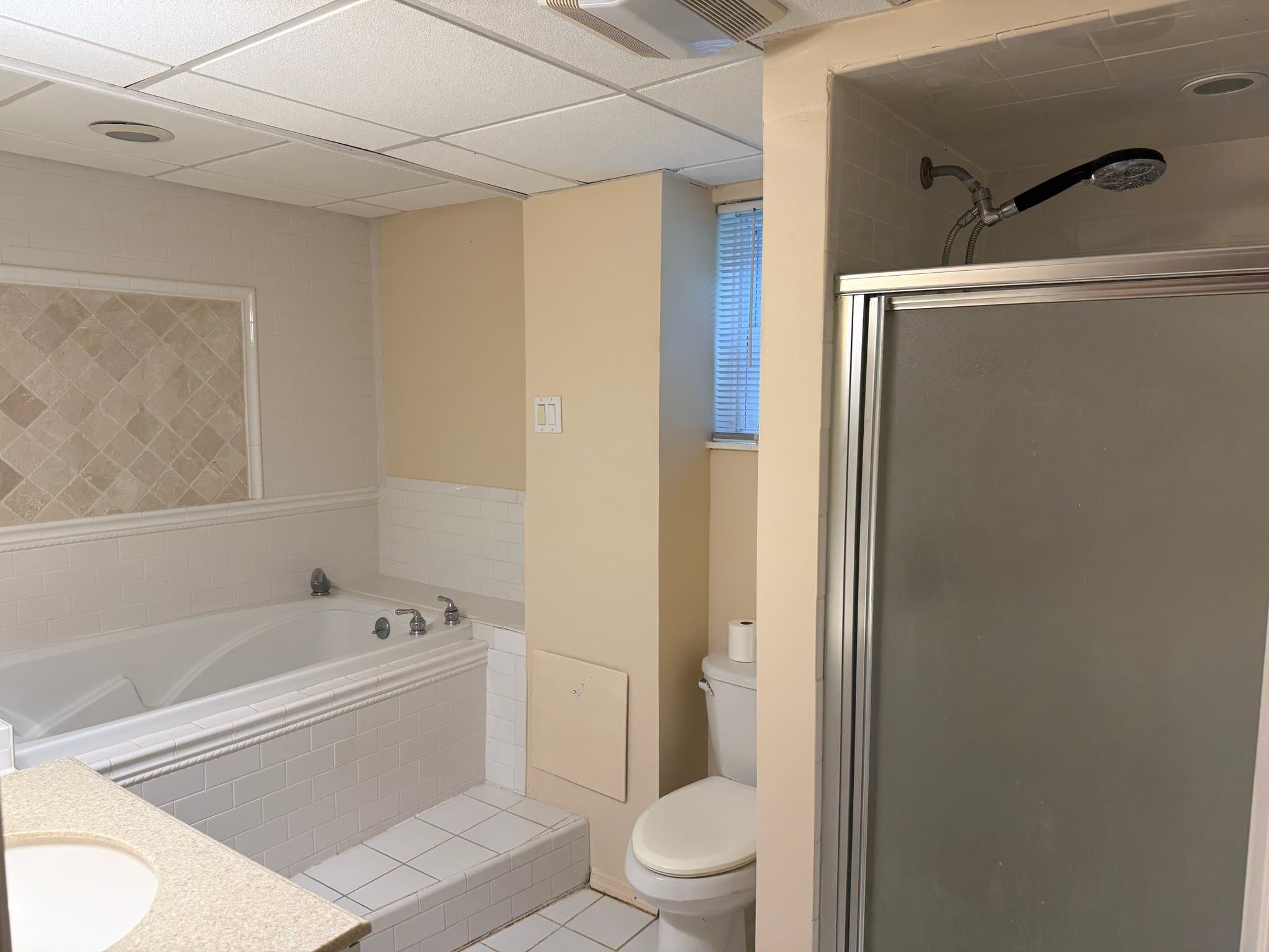 Fishkill Apartment: 17 Derick Dr