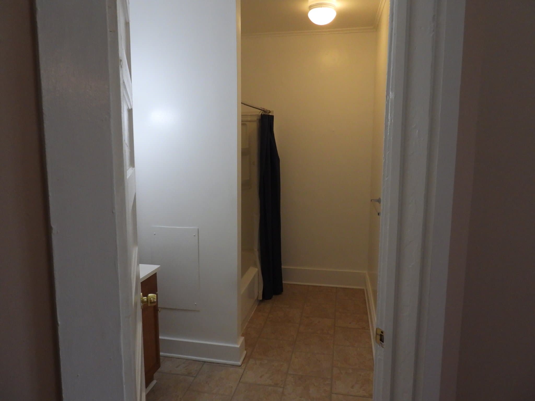 Newark Apartment: 105 Sherman Parkway