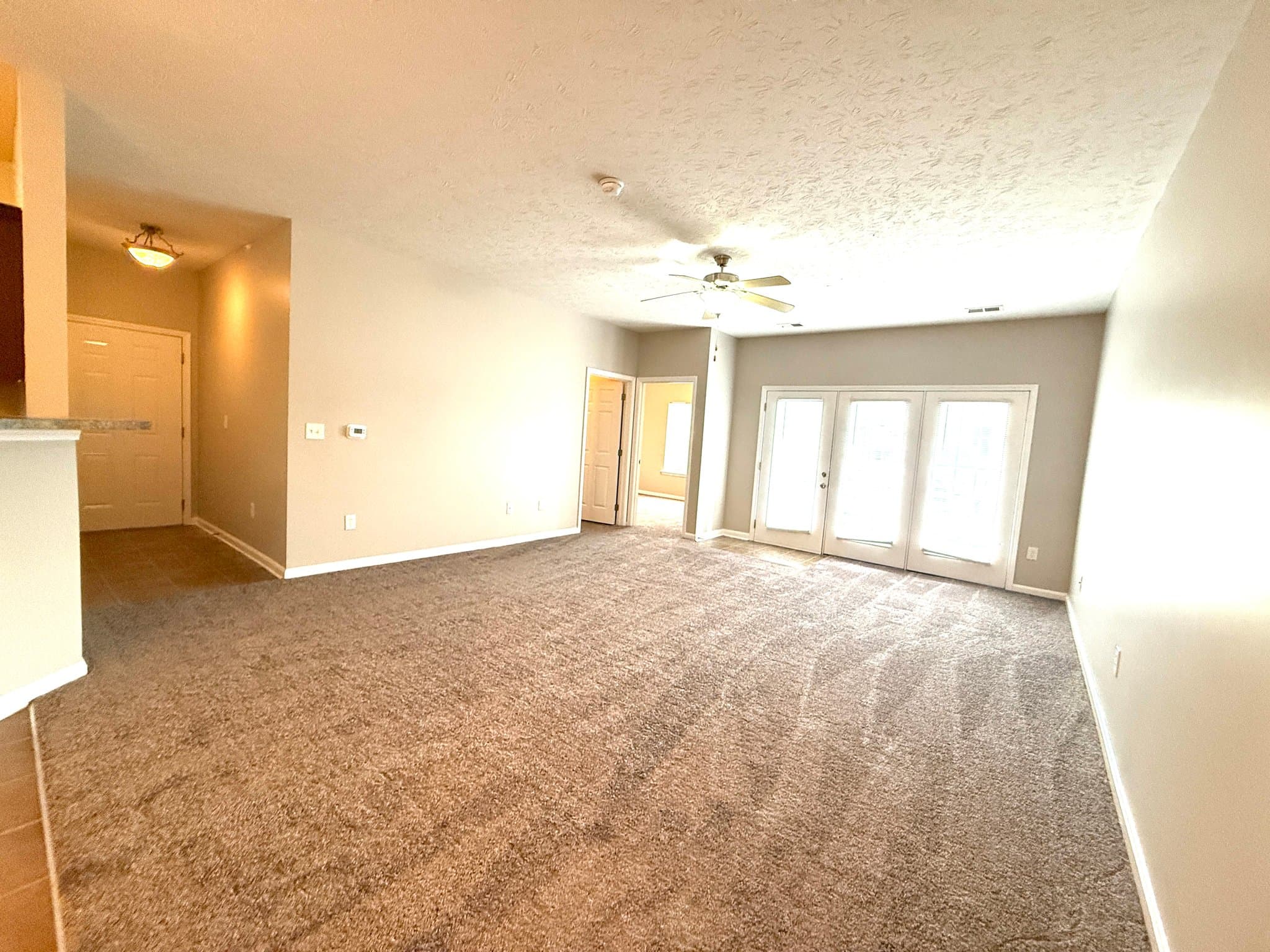 Louisville Condo: 9400 Clubview Drive