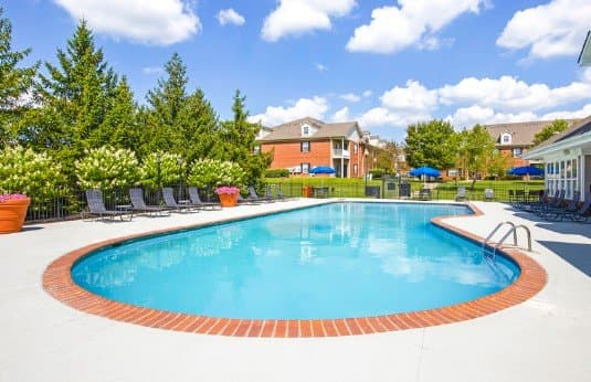 Louisville Condo: 9400 Clubview Drive