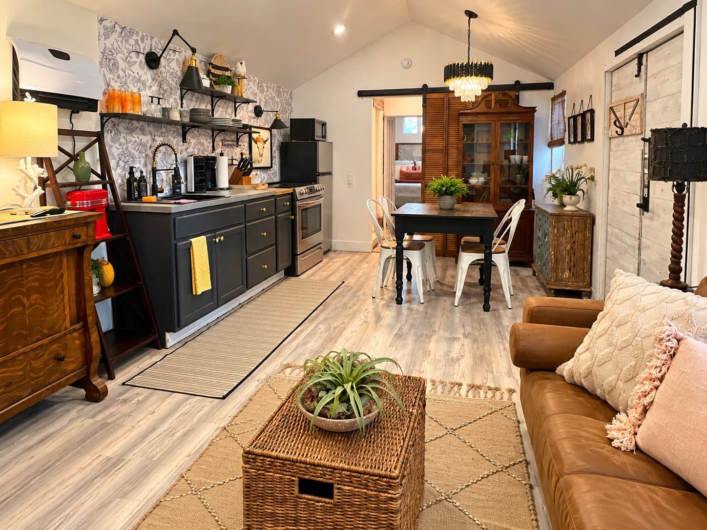Denver House: 4480 W Lakeridge Rd.