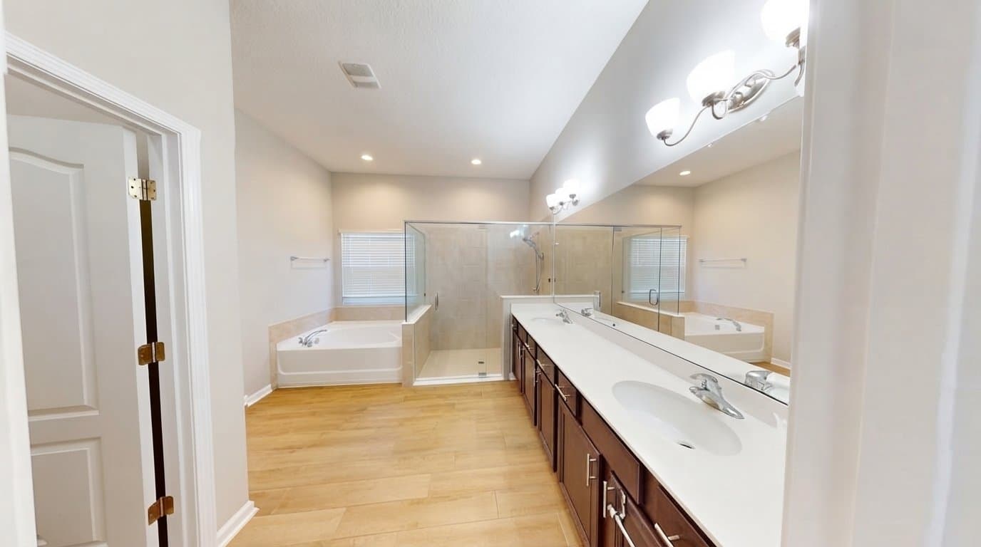 Jacksonville House: 15790 Whitebark Drive