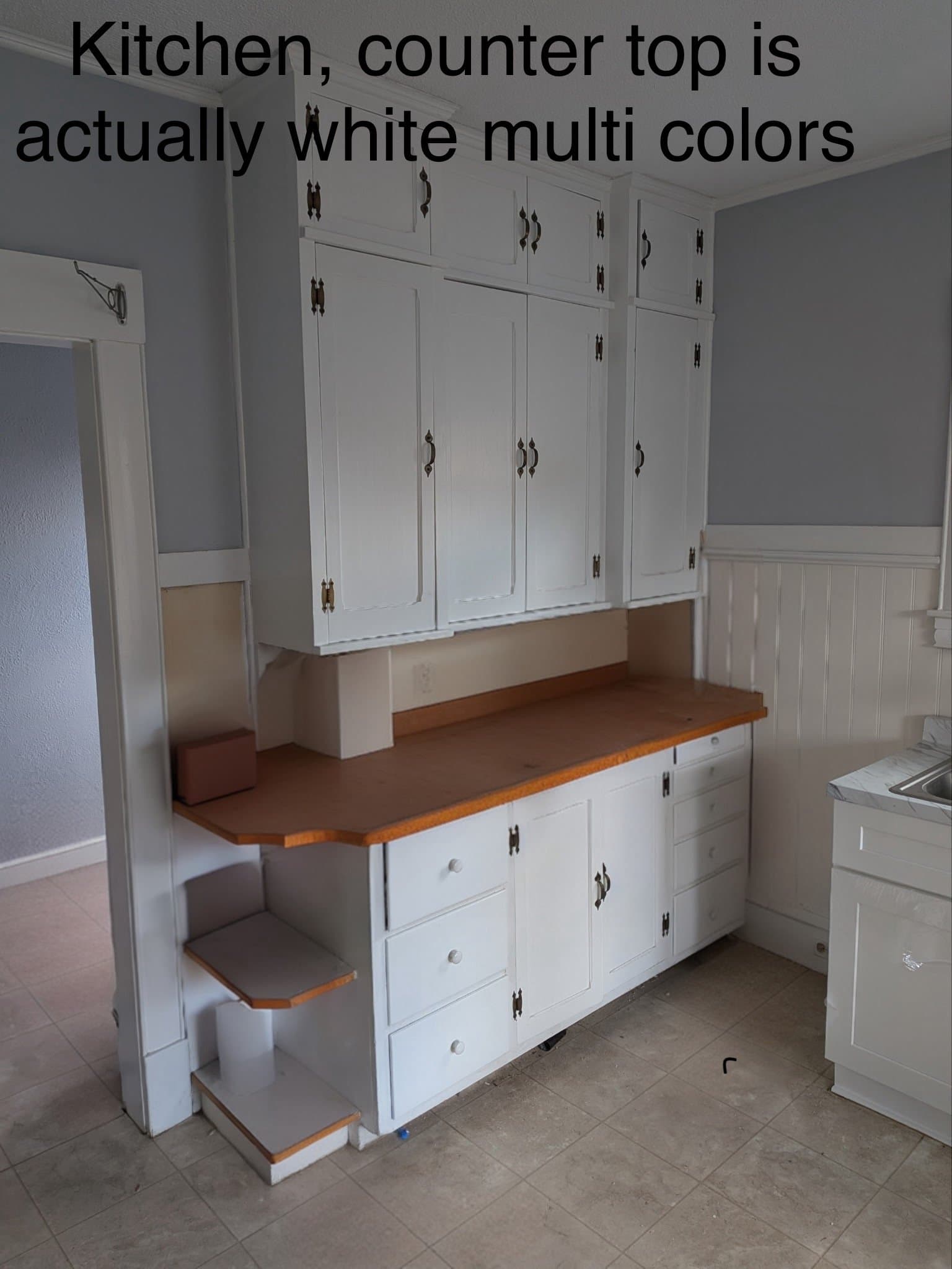 Holyoke Apartment: 324 Sargeant St