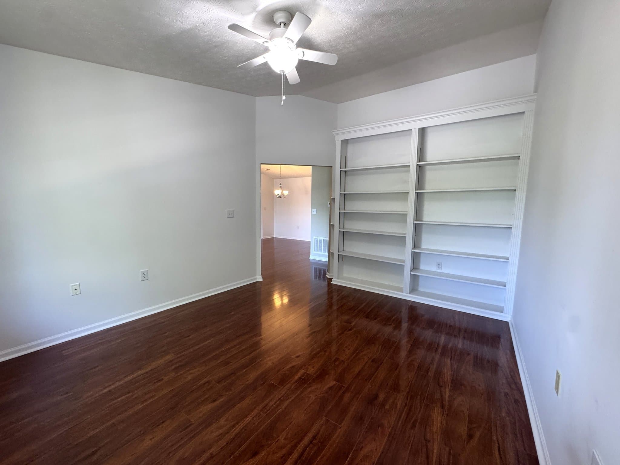 Louisville Condo: 5301 Pacer Ln