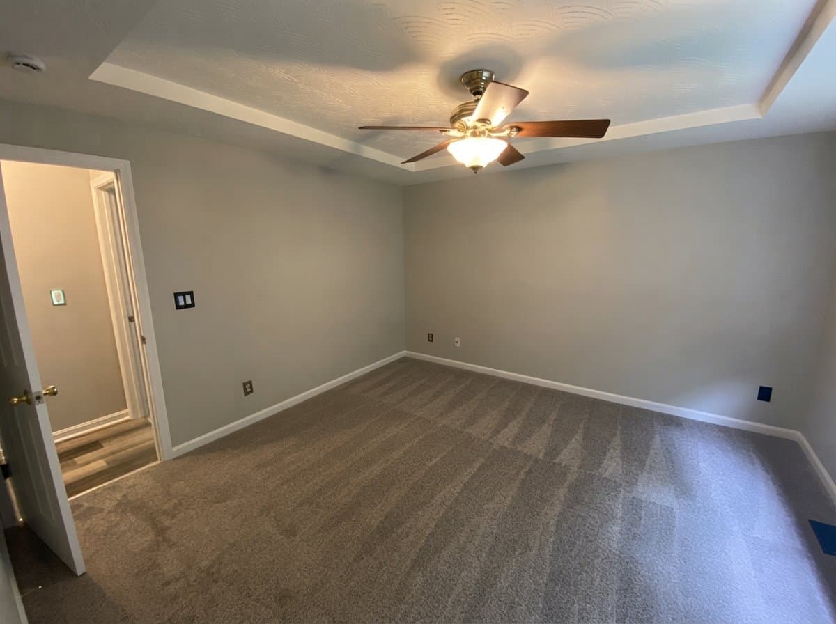 Jeffersonville House: 312 Reba Jackson Dr