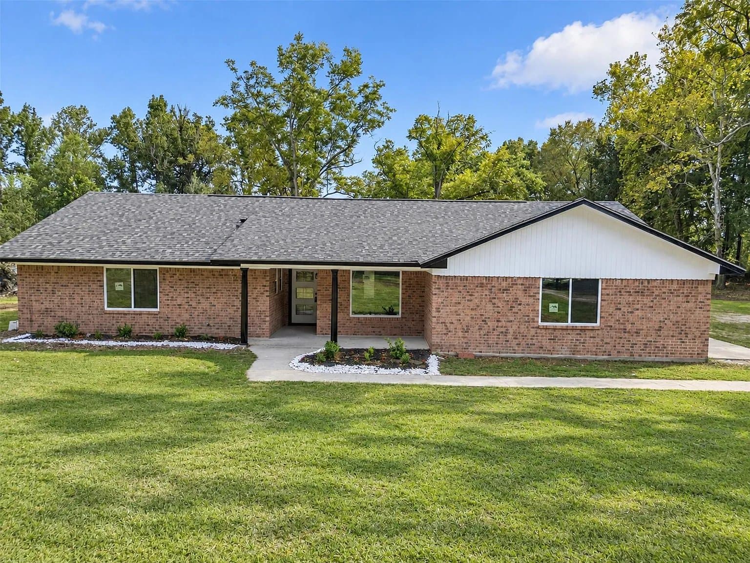 Cleveland Single Room: 86 County RD 319