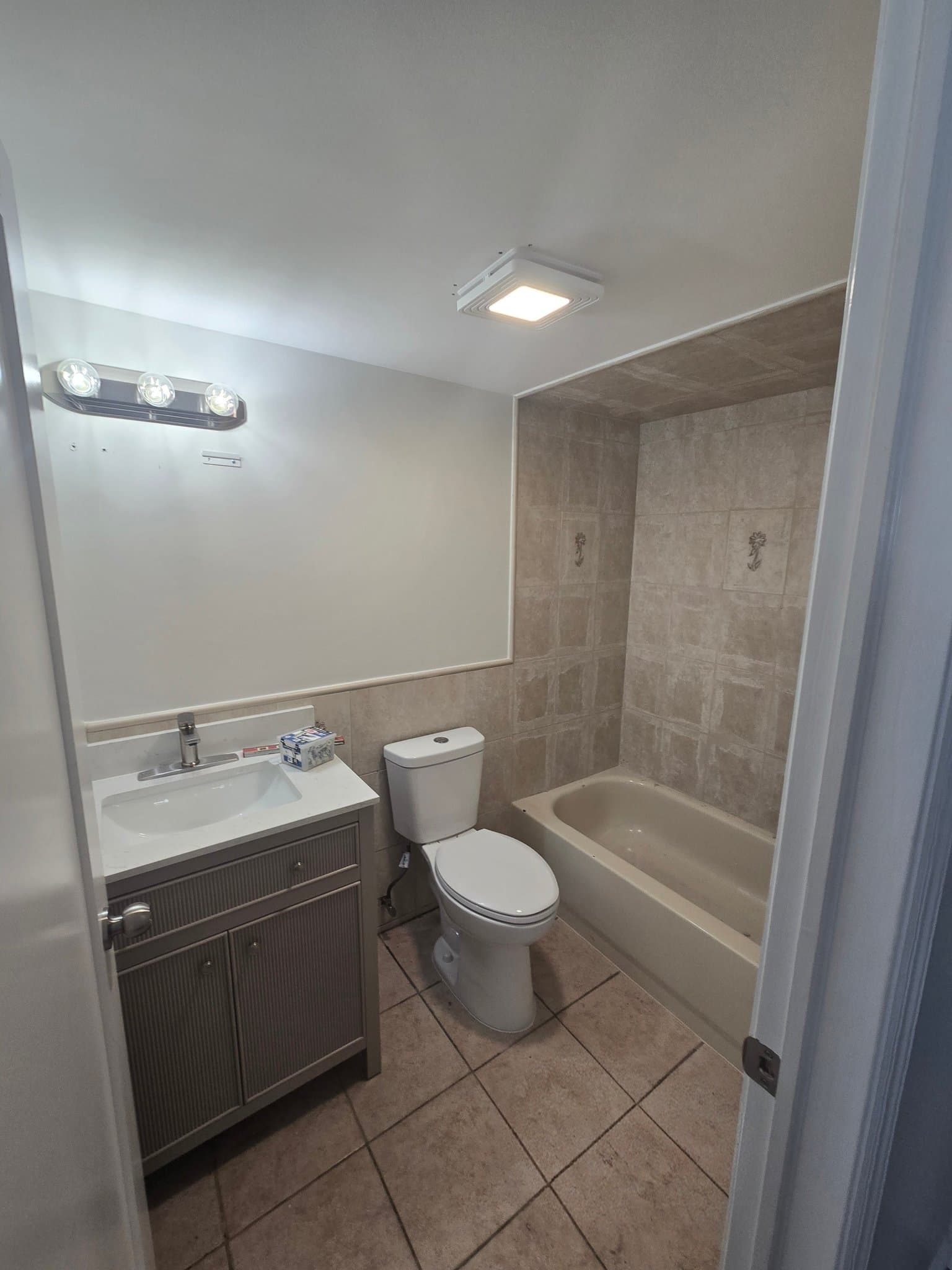 Guttenberg Multiplex: 596 70th Street
