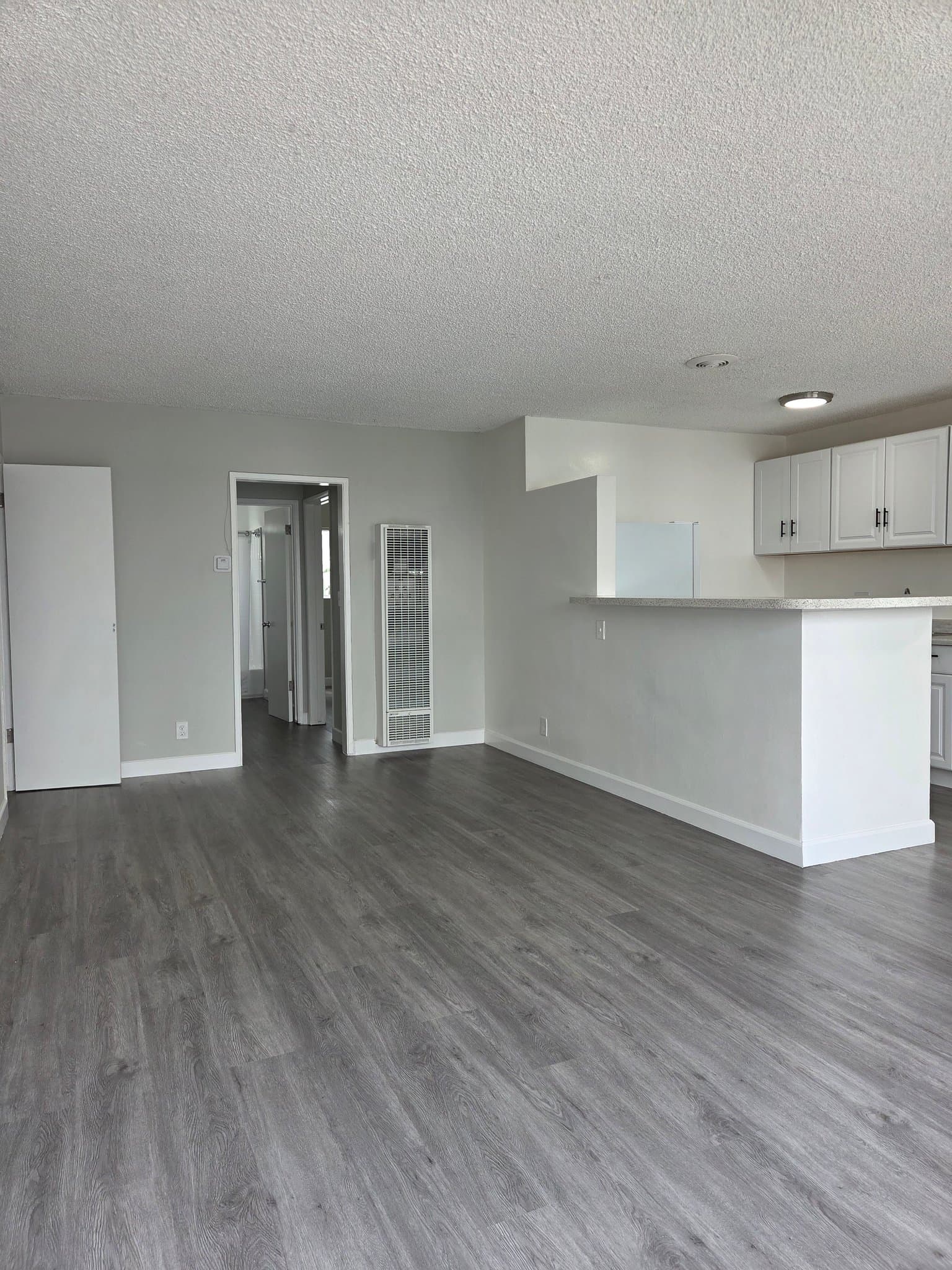 culver City Apartment: 4715 S. Slauson Ave