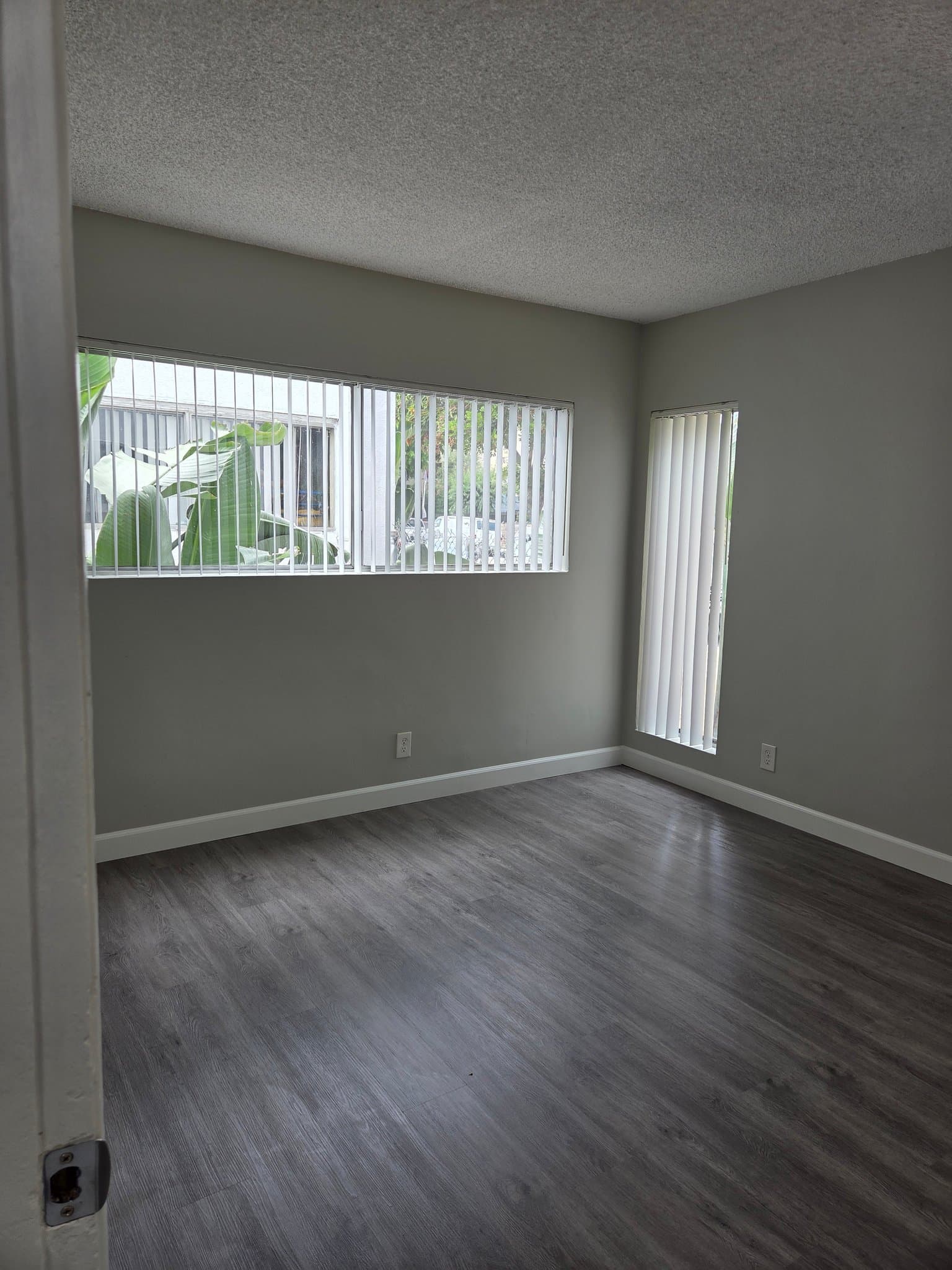 culver City Apartment: 4715 S. Slauson Ave