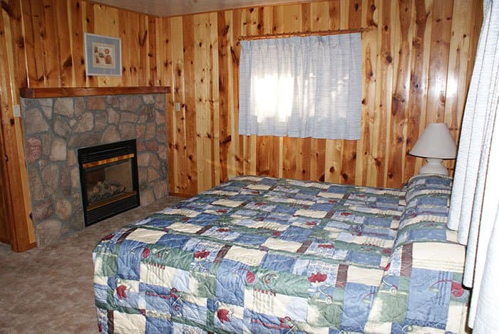 Pinetop House: 237 E White Mountain Blvd