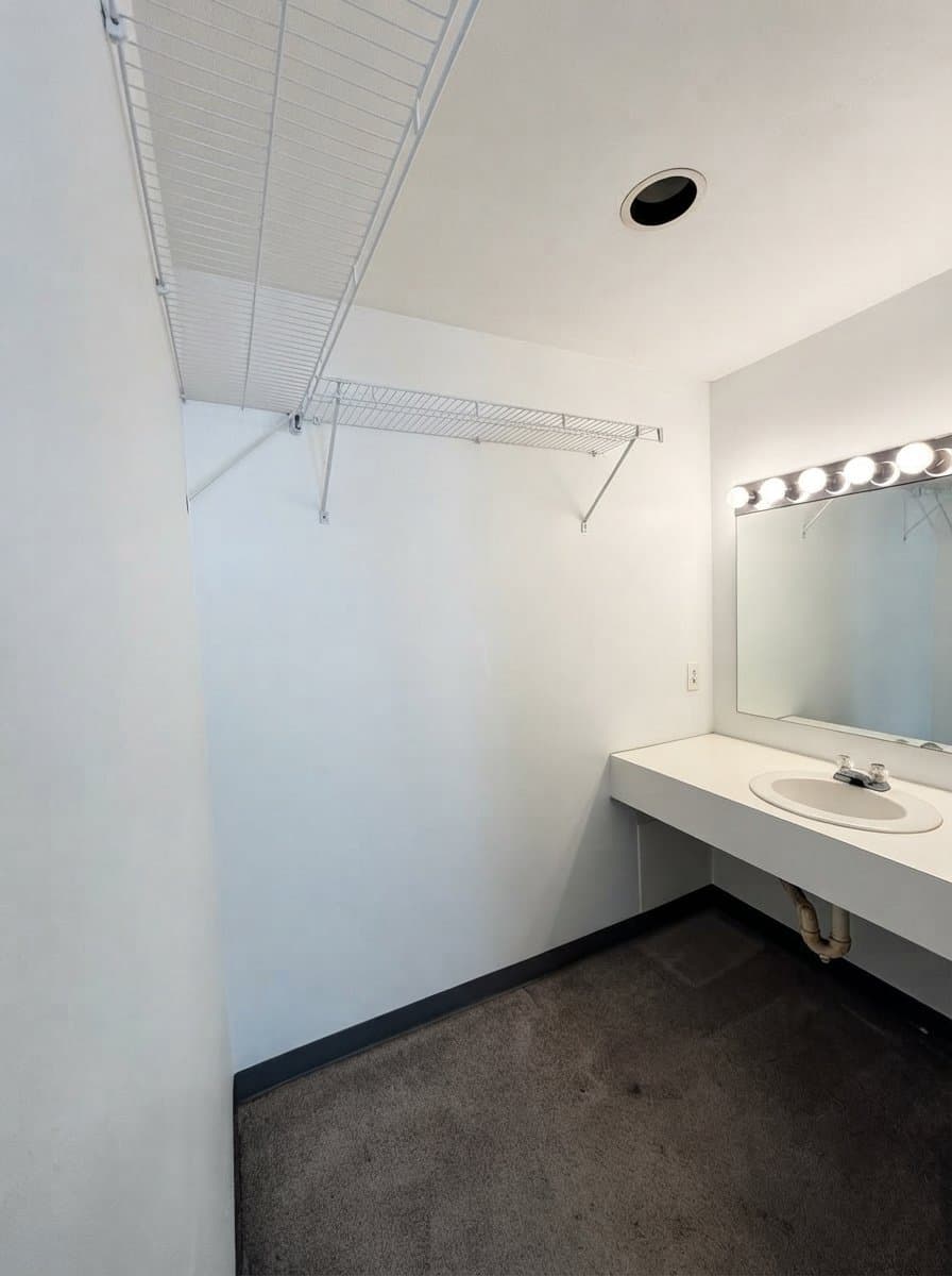Boston Condo: 336 Adams St