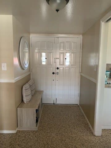 Hanford House: 1105 N Williams St