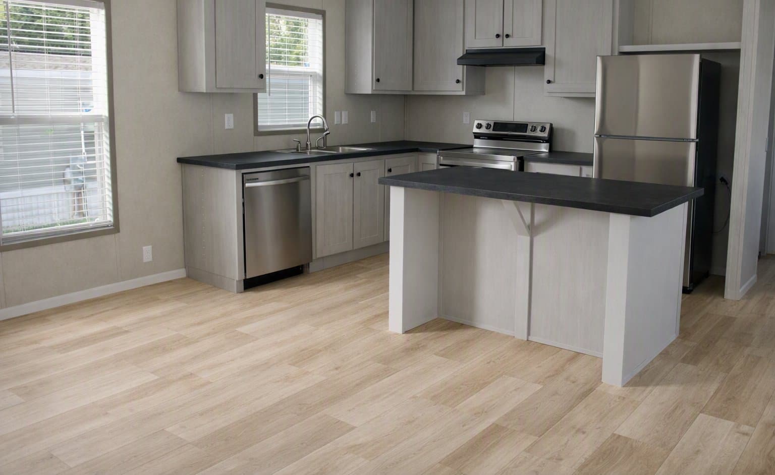 Abbeville House: 106 Woodlawn Dr
