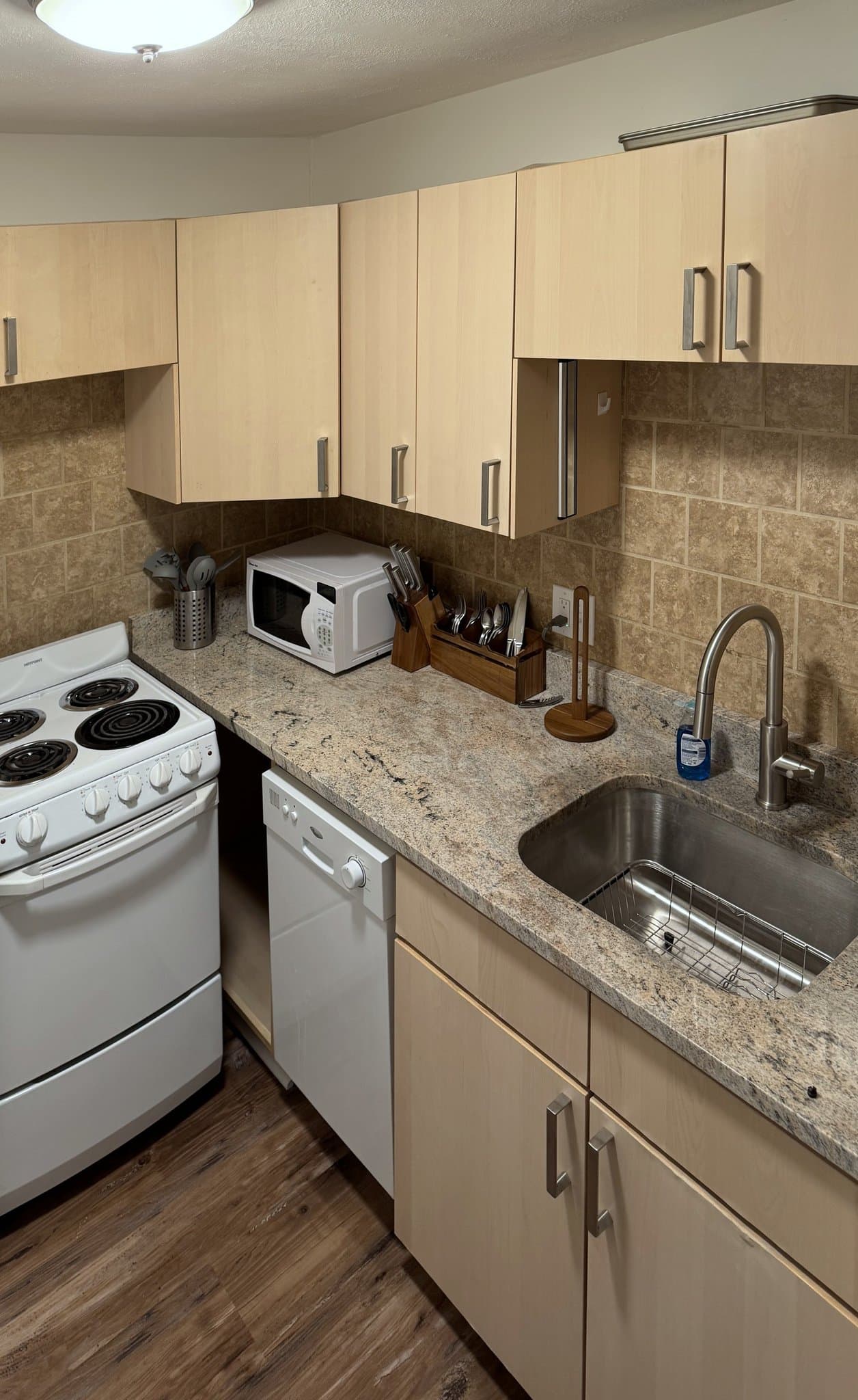 Brighton Condo: 35 Glencoe