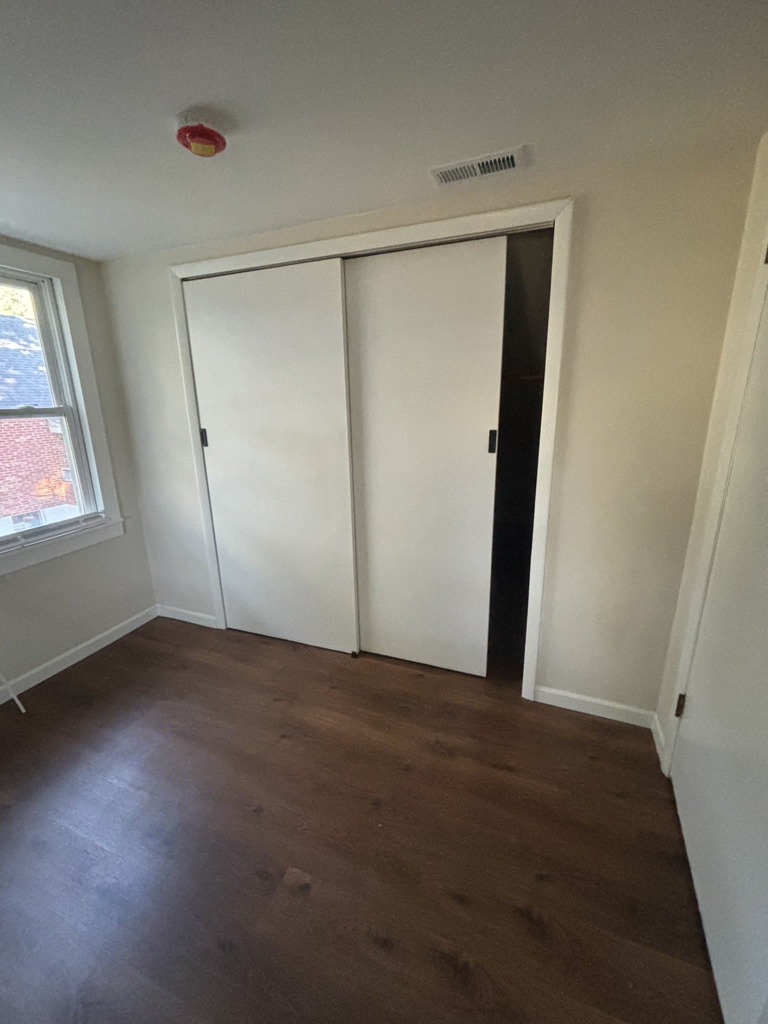Saint Louis House: 8616 Belhaven Dr