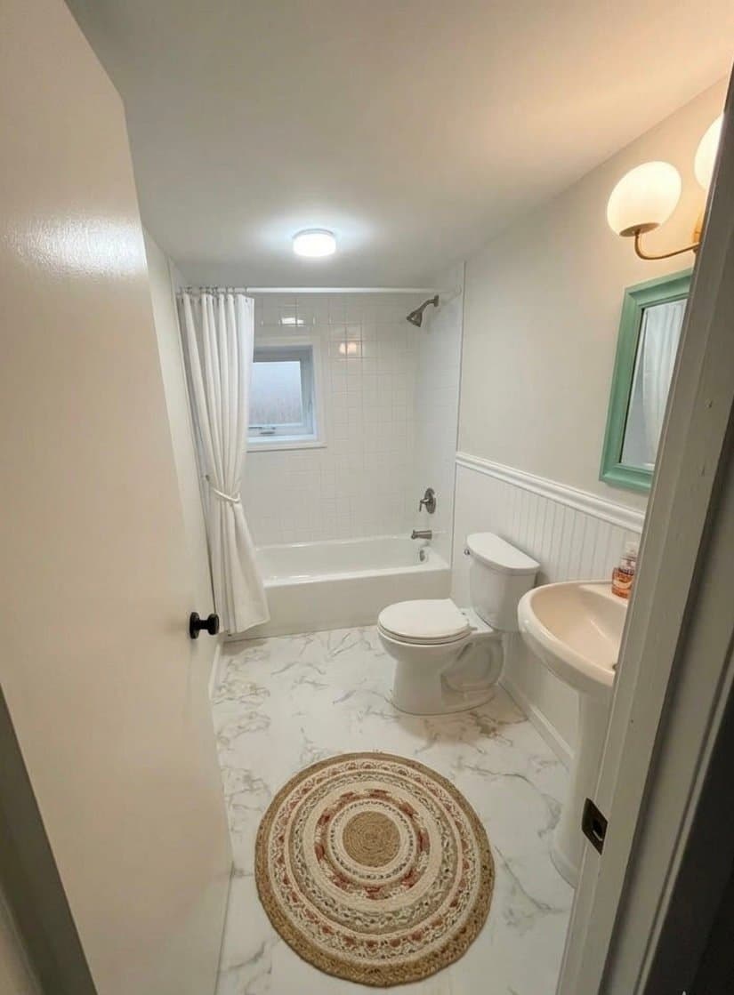Saint Louis House: 8616 Belhaven Dr