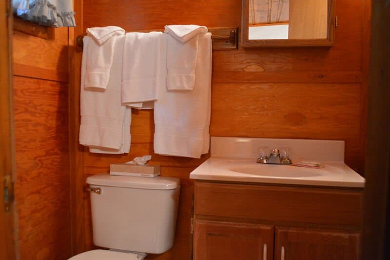 Pinetop House: 237 E White Mountain Blvd