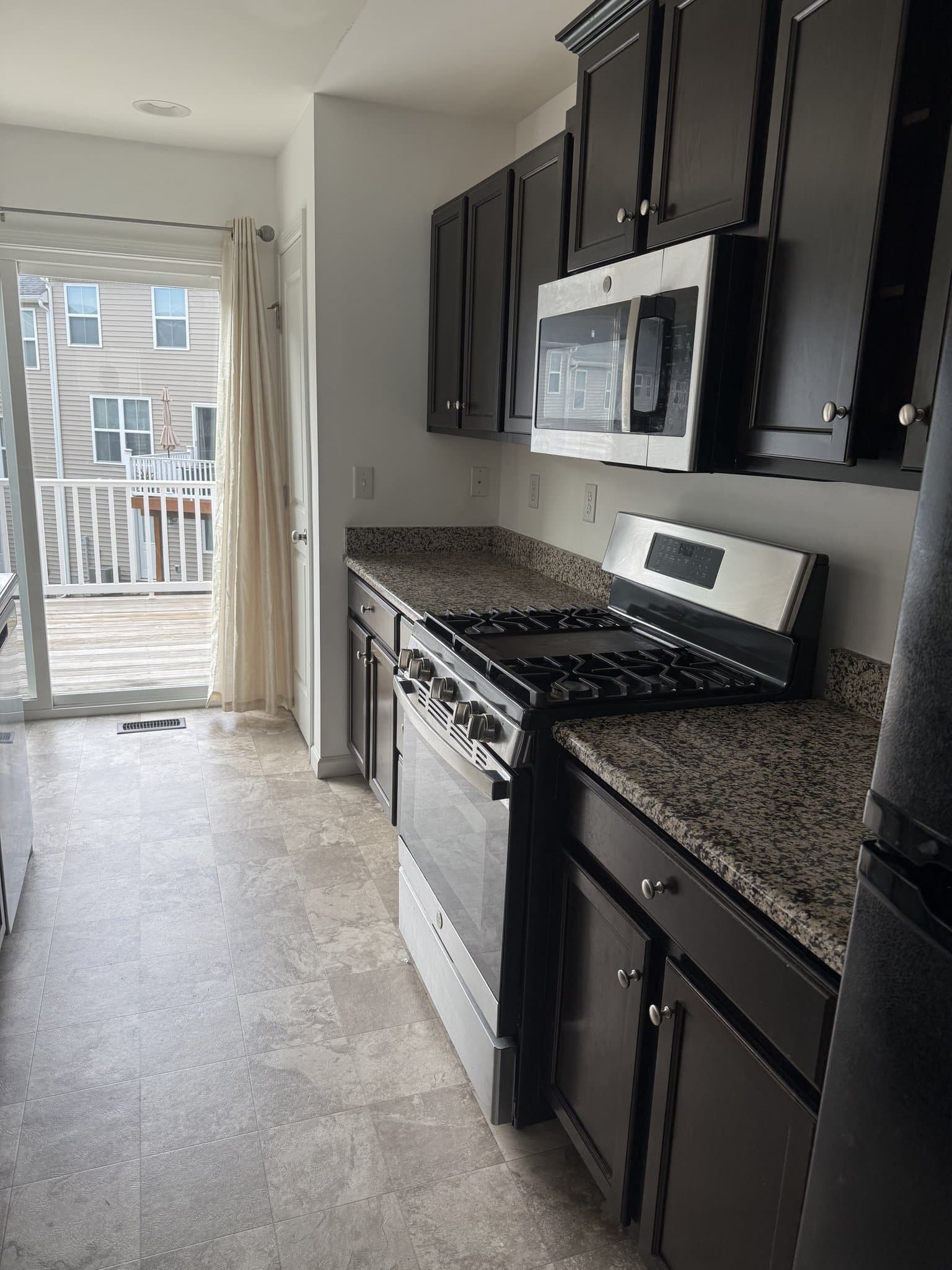 Harrisbugh Townhome: 8151 Lenker Dr