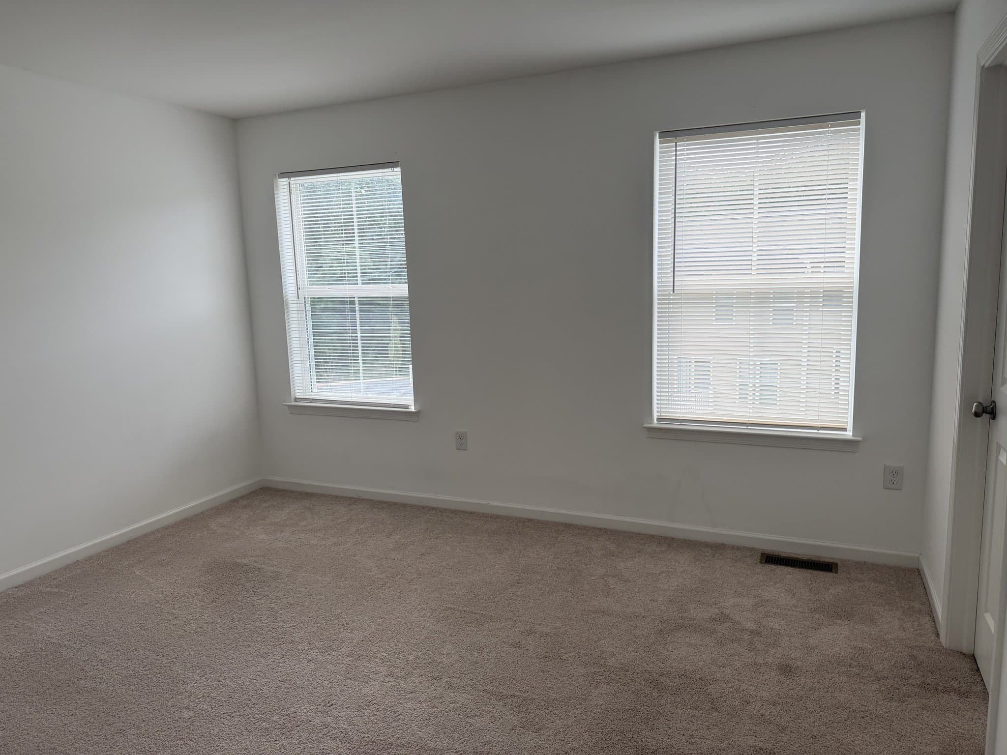 Harrisbugh Townhome: 8151 Lenker Dr