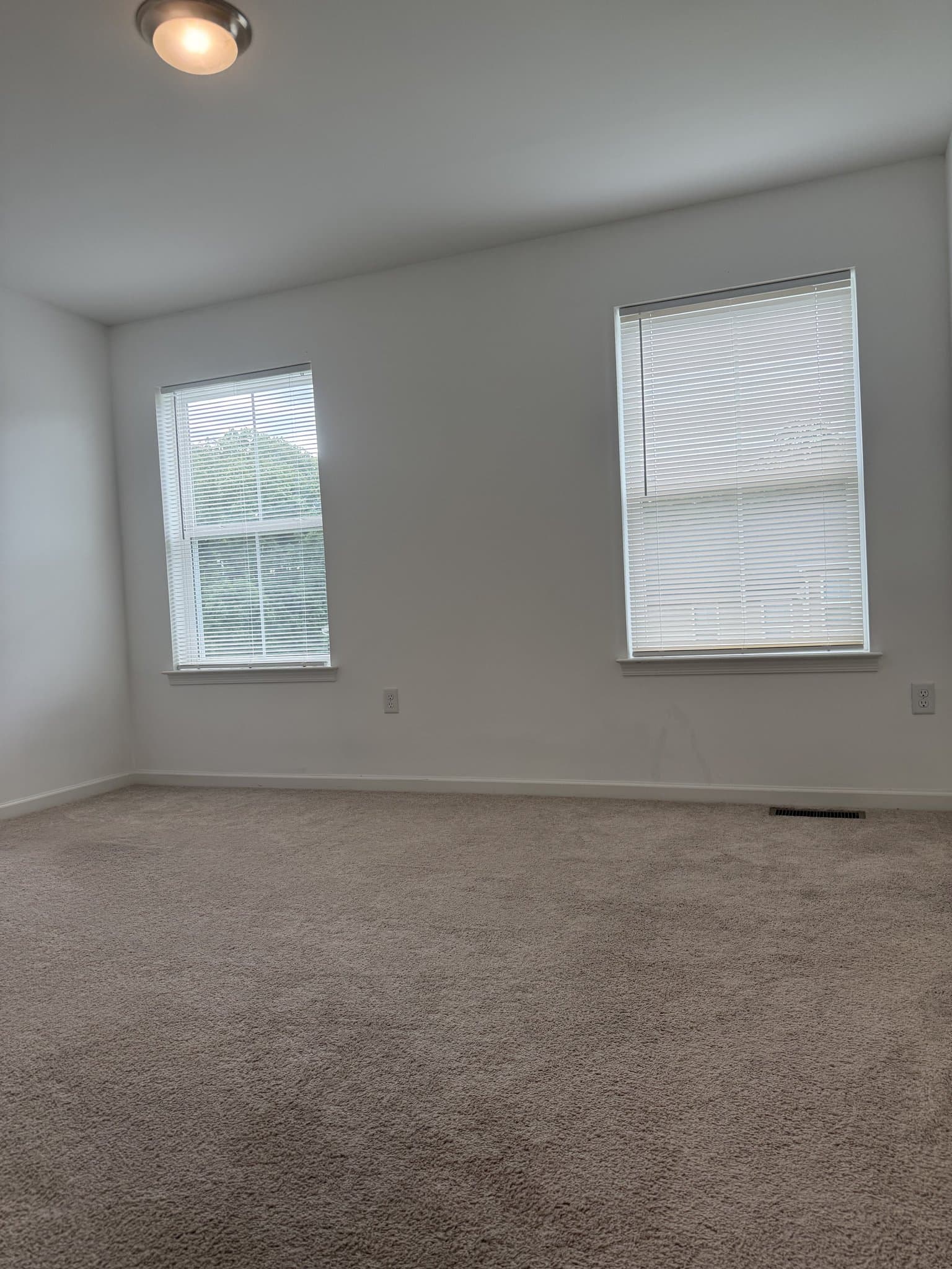 Harrisbugh Townhome: 8151 Lenker Dr