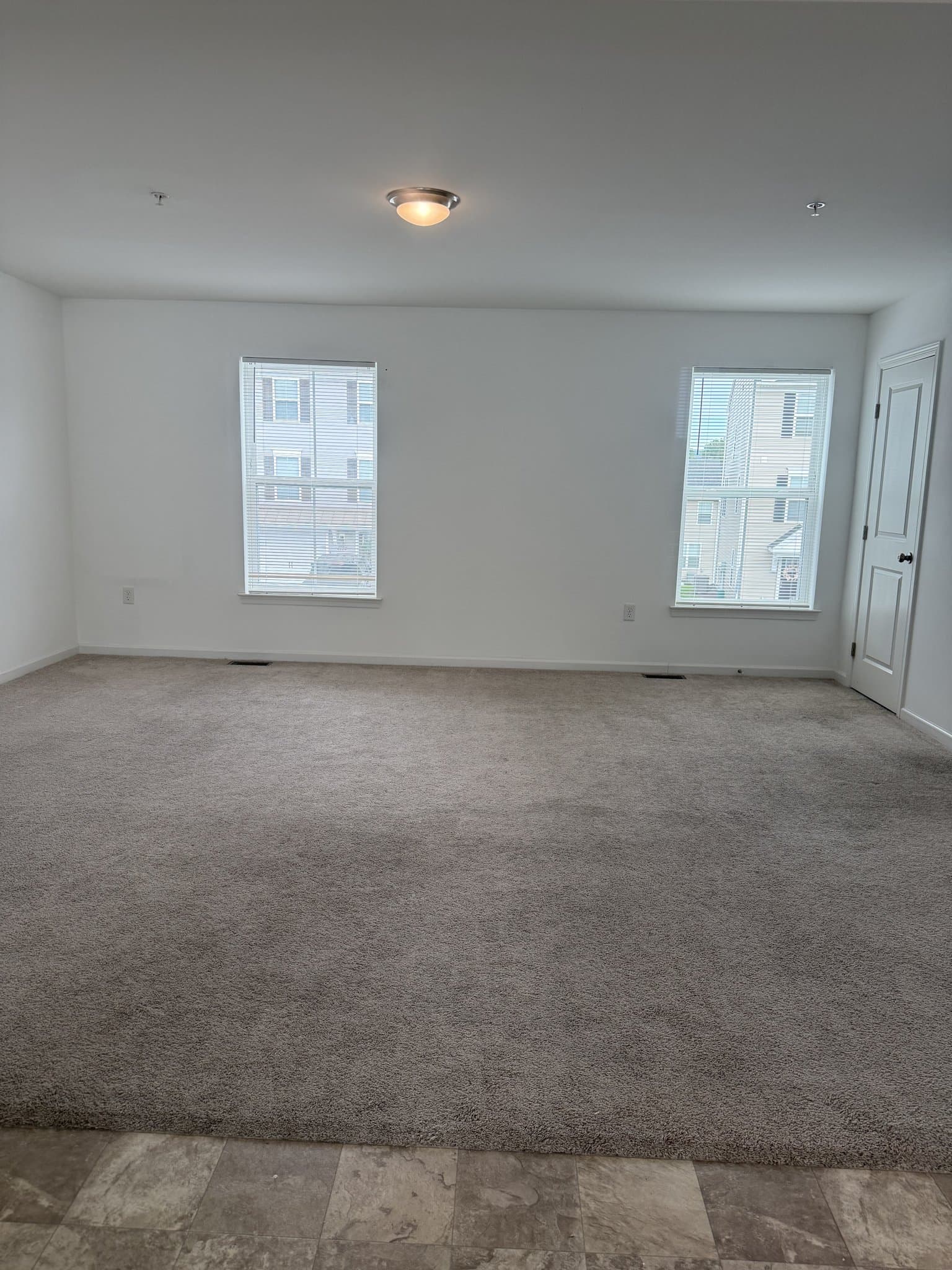 Harrisbugh Townhome: 8151 Lenker Dr
