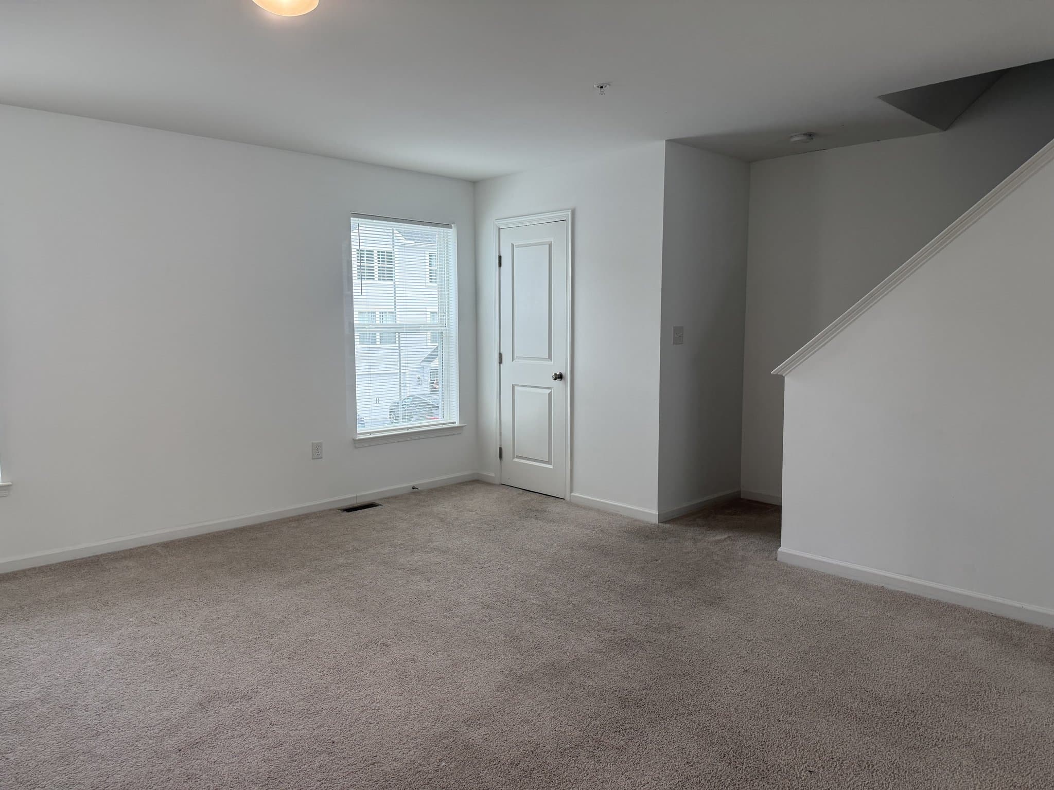 Harrisbugh Townhome: 8151 Lenker Dr