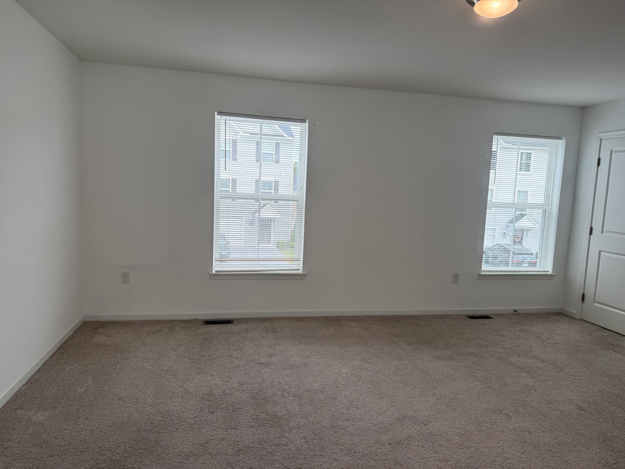 Harrisbugh Townhome: 8151 Lenker Dr
