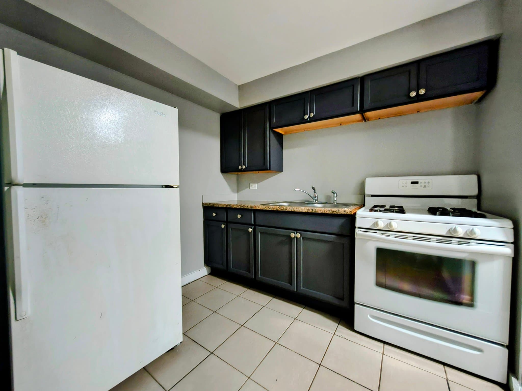 Chicago Apartment: 6435 S Evans