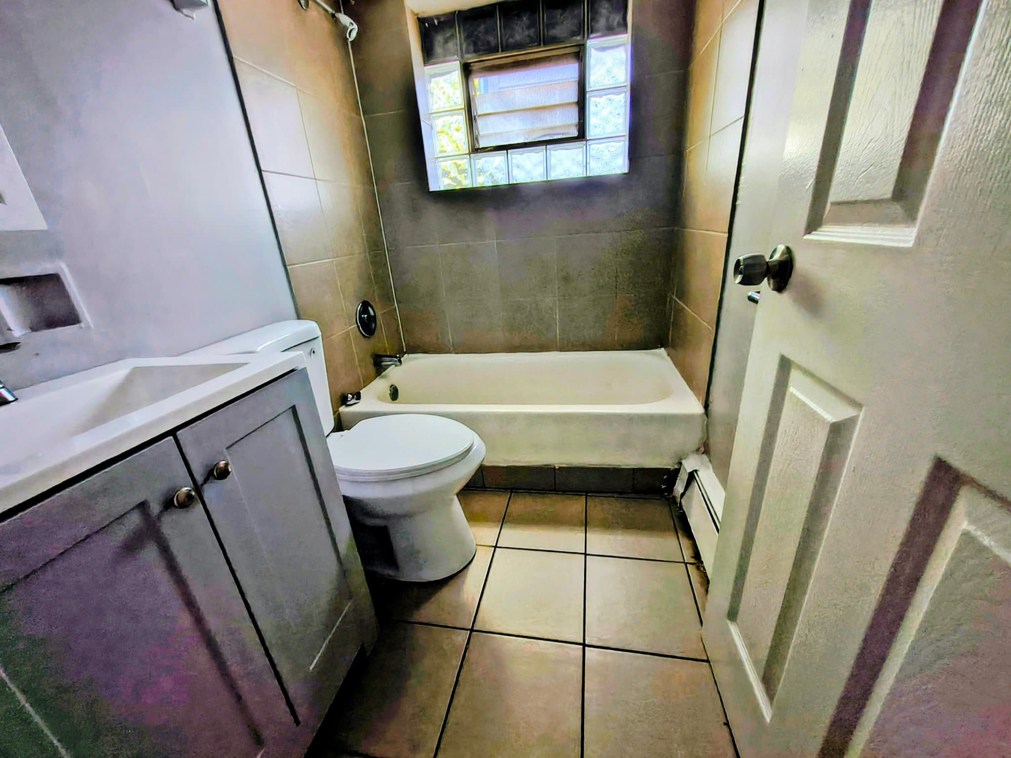 Chicago Apartment: 6435 S Evans