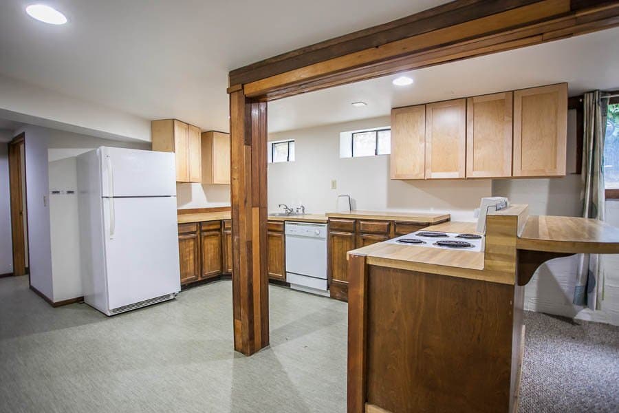 Hood River Apartment: 805 State Street