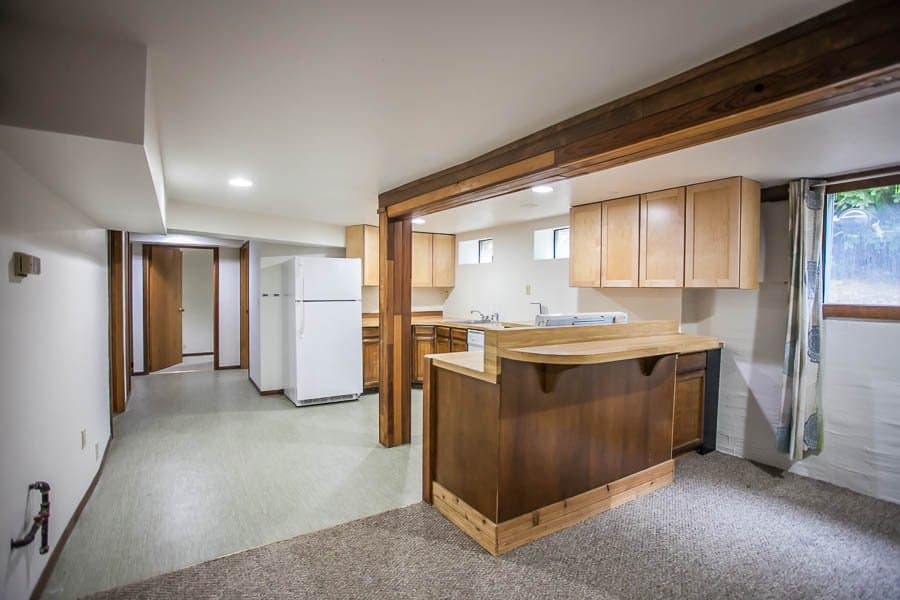 Hood River Apartment: 805 State Street