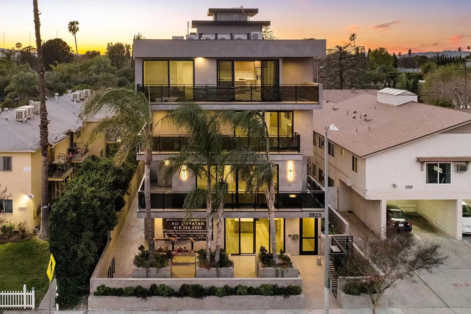 Valley Village Apartment: 5923 Laurel Canyon Blvd.