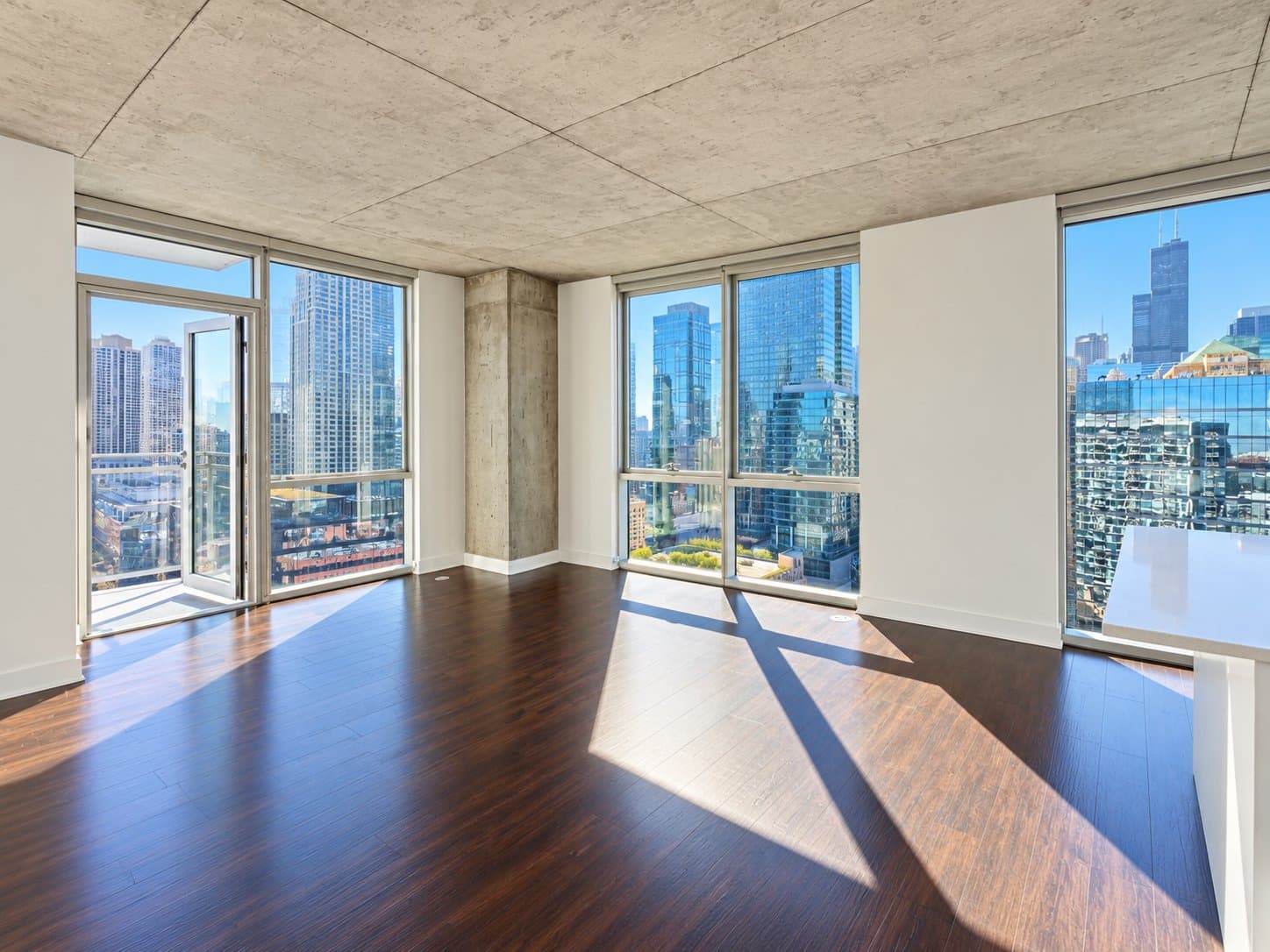 Chicago Condo: 222 W Illinois