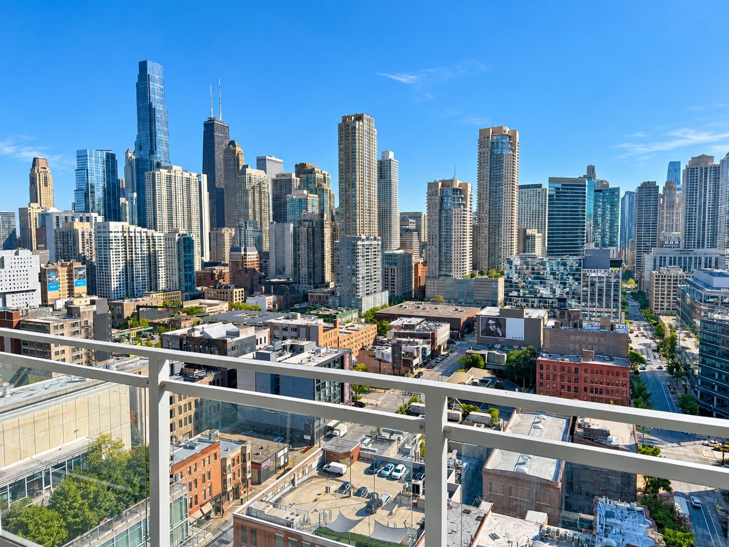 Chicago Condo: 222 W Illinois