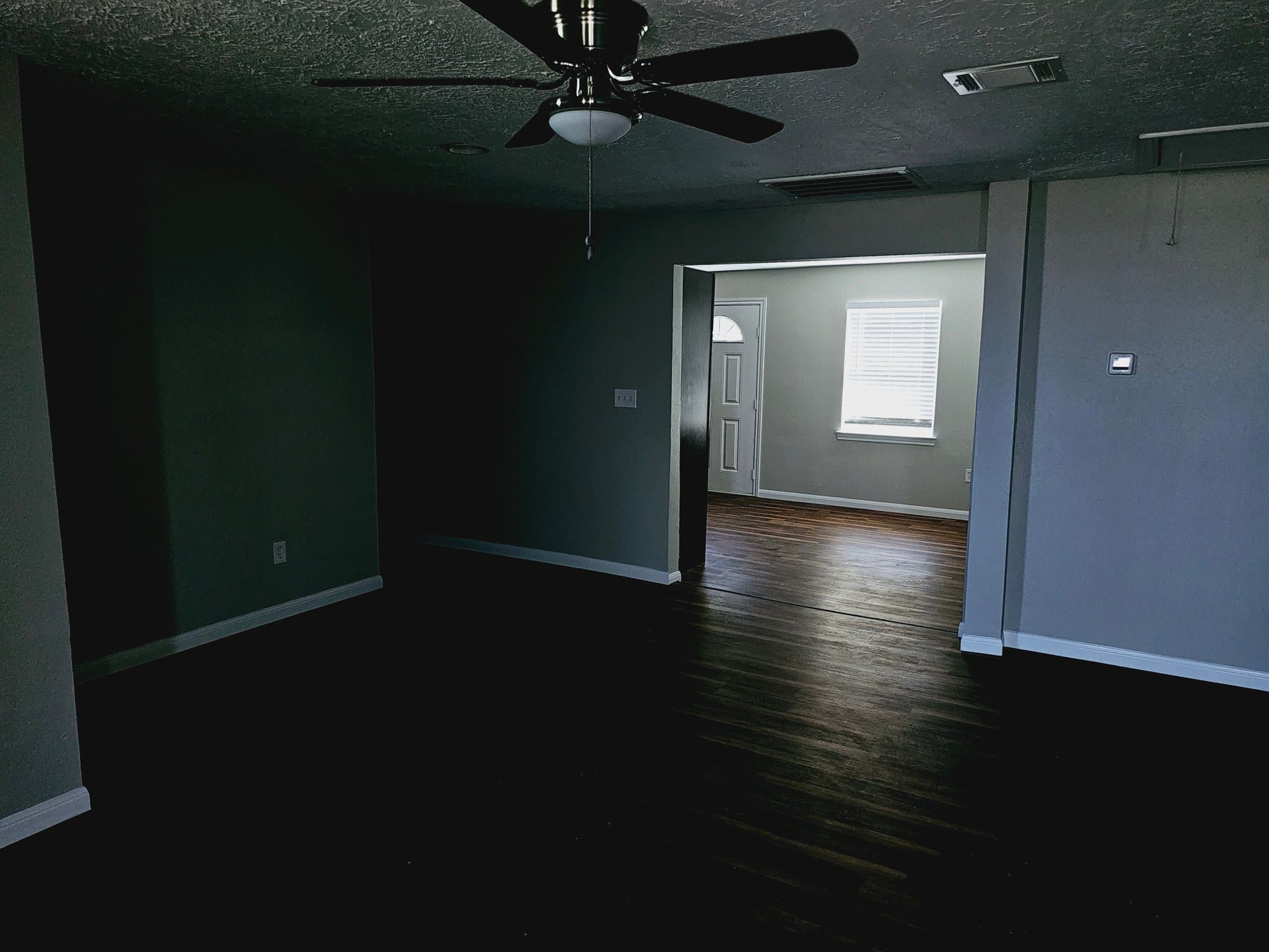 New Caney House: 28174 FM 1485 East